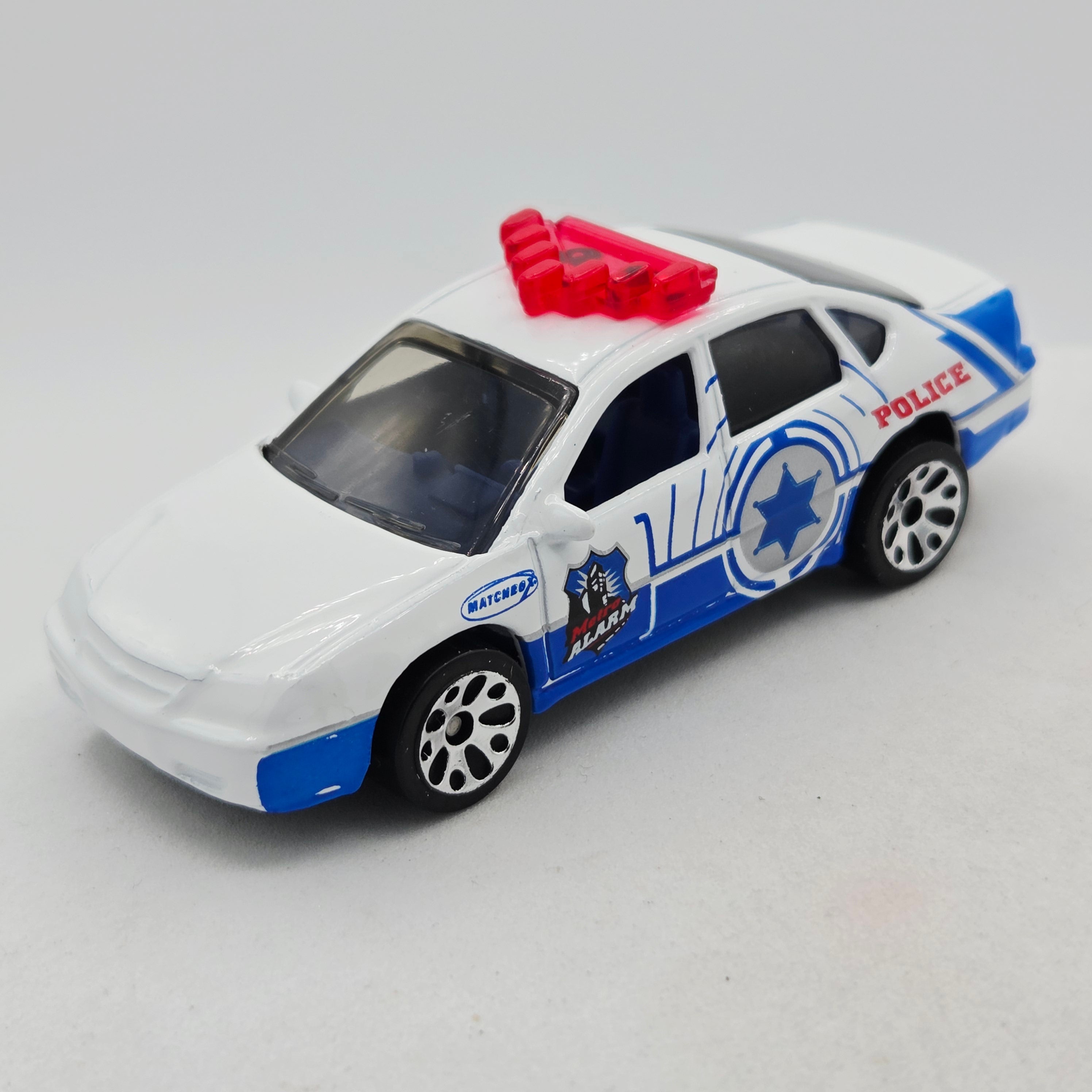 Matchbox '00 Chevrolet Impala Police Car (2001 MBX 5 Pack Exclusive -