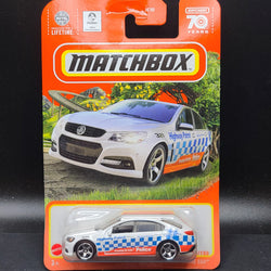 Matchbox Holden VF Commodore SSV Police Car (2023 Basic - Blister Pack)
