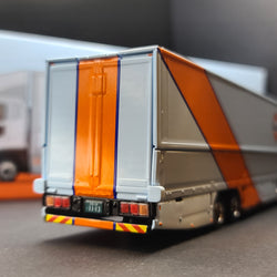 Tarmac Works Mitsubishi Fuso Super Great Truck, 1:64 scale Gulf Racing (2024)
