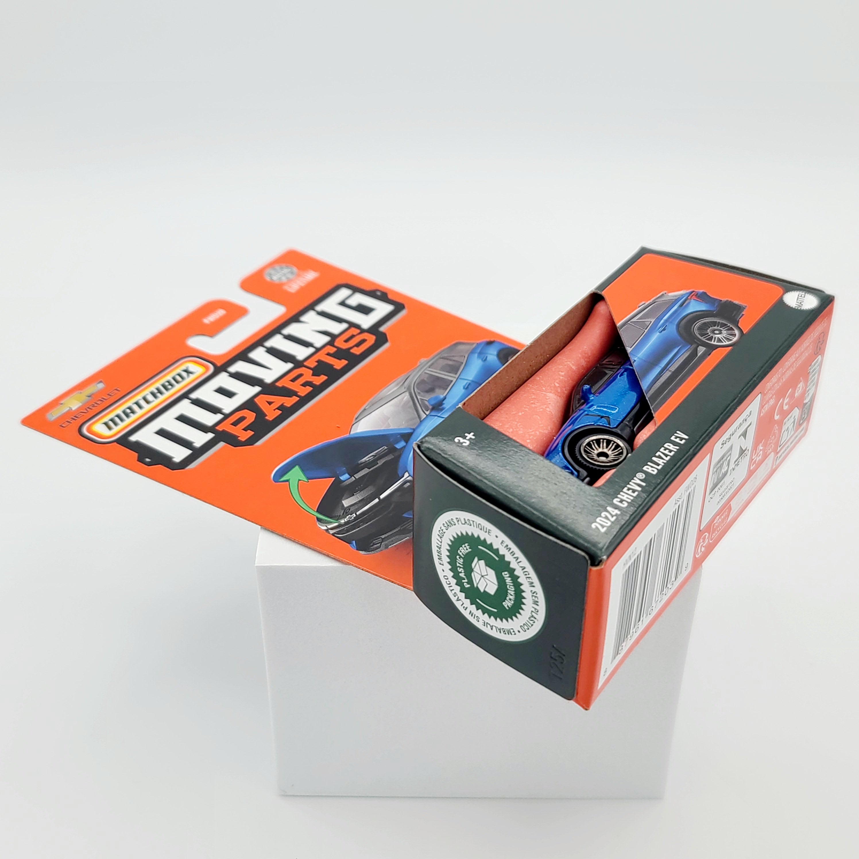 Matchbox '24 Chevy Blazer EV (2024 Moving Parts Mix 6)