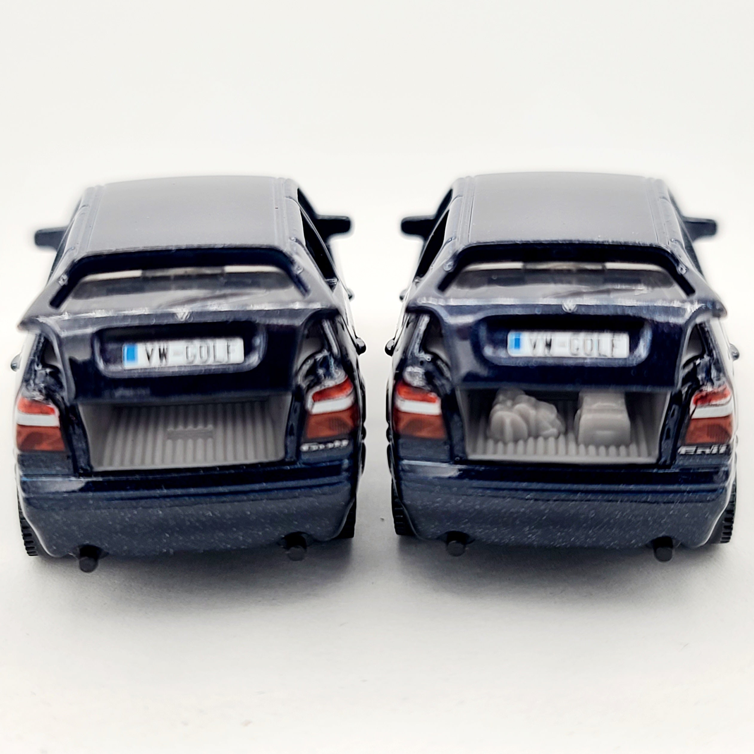 Matchbox '95 Volkswagen Golf MK3 (2024 Moving Parts Mix 6)