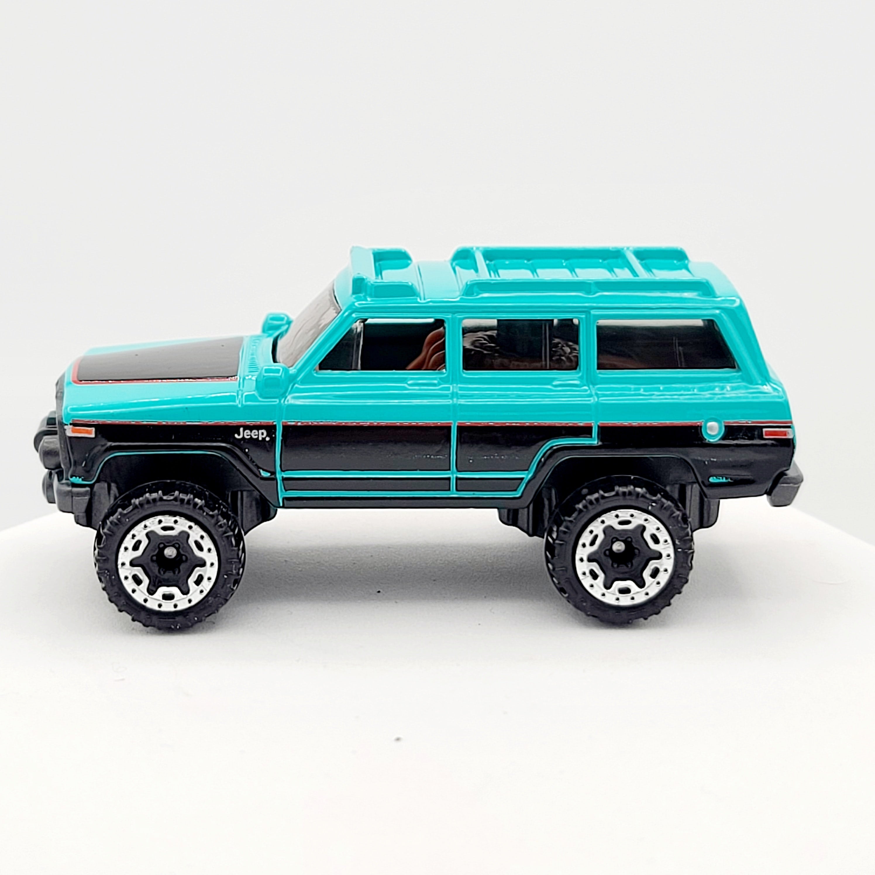 Hot Wheels '88 Jeep Wagoneer (2023 Kroger Store Exclusive)