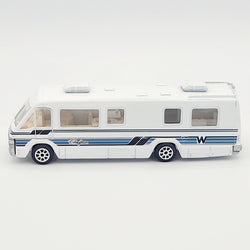 Road Champs Winnebago Chieftan Motorhome RV (1995 Deluxe Series)