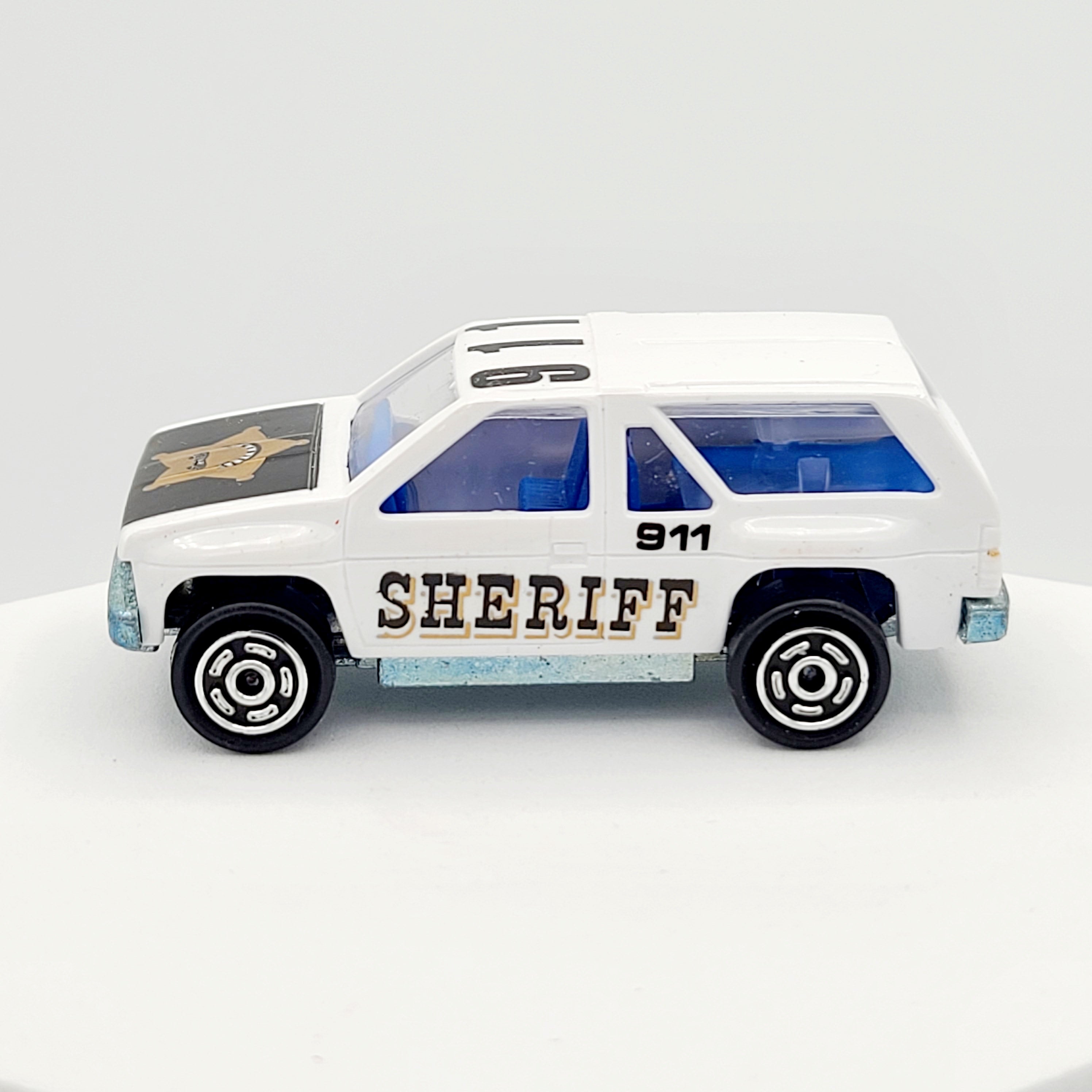 Majorette Nissan Pathfinder "Sheriff" #107 Novacar (1994 100 Series)