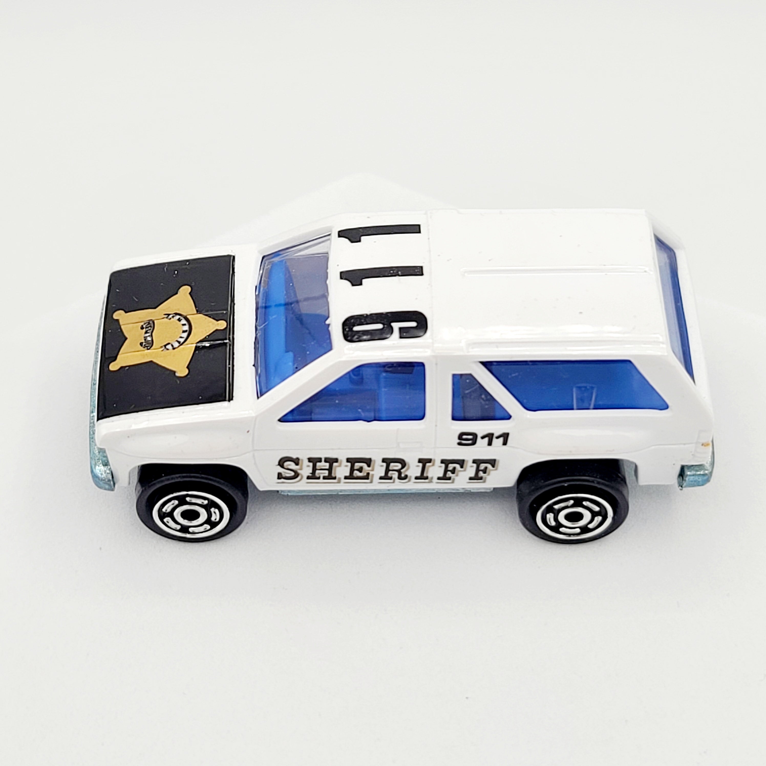 Majorette Nissan Pathfinder "Sheriff" #107 Novacar (1994 100 Series)