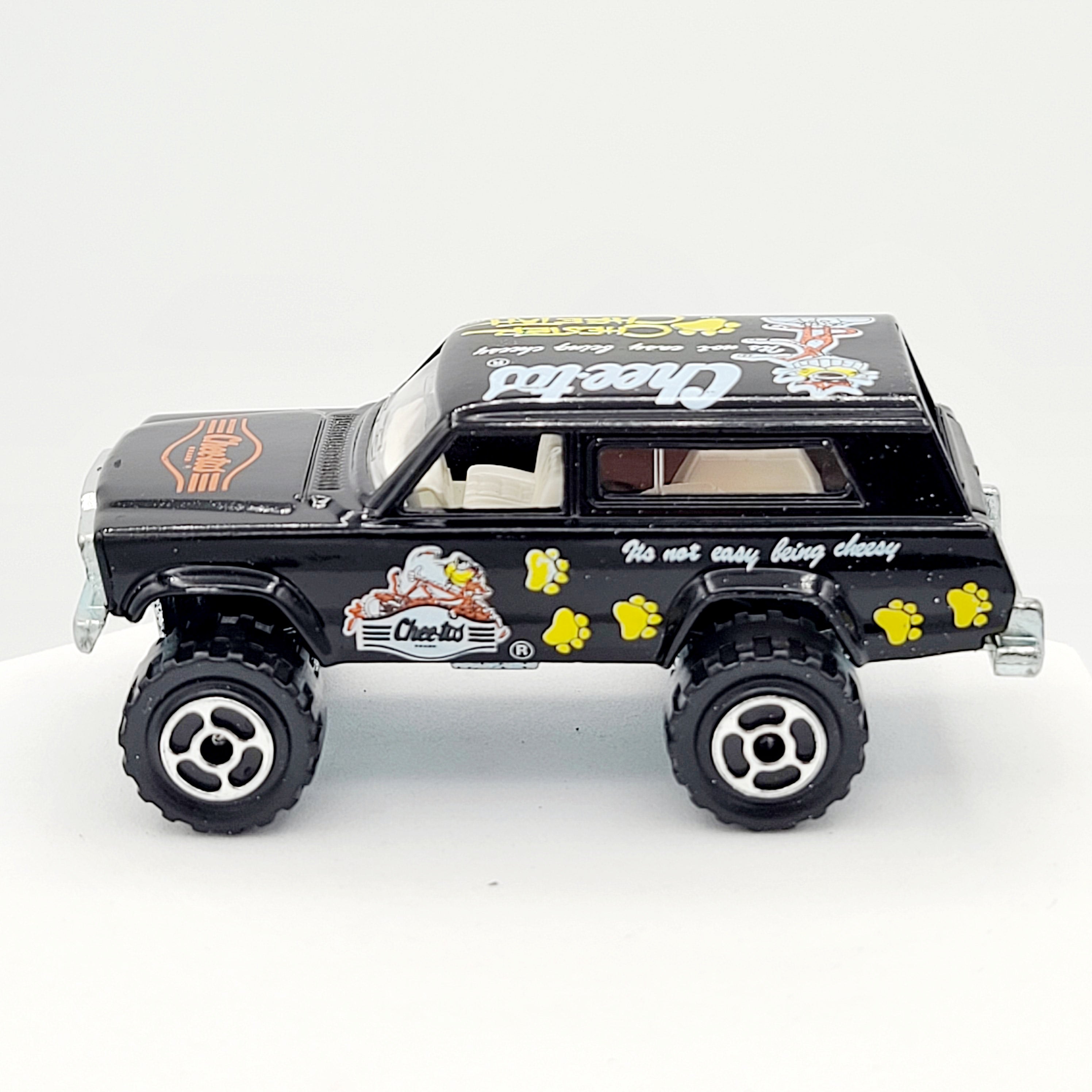 Majorette Jeep Cherokee Wagoneer "Cheetos" (1994 Road Eaters / 200 Series)