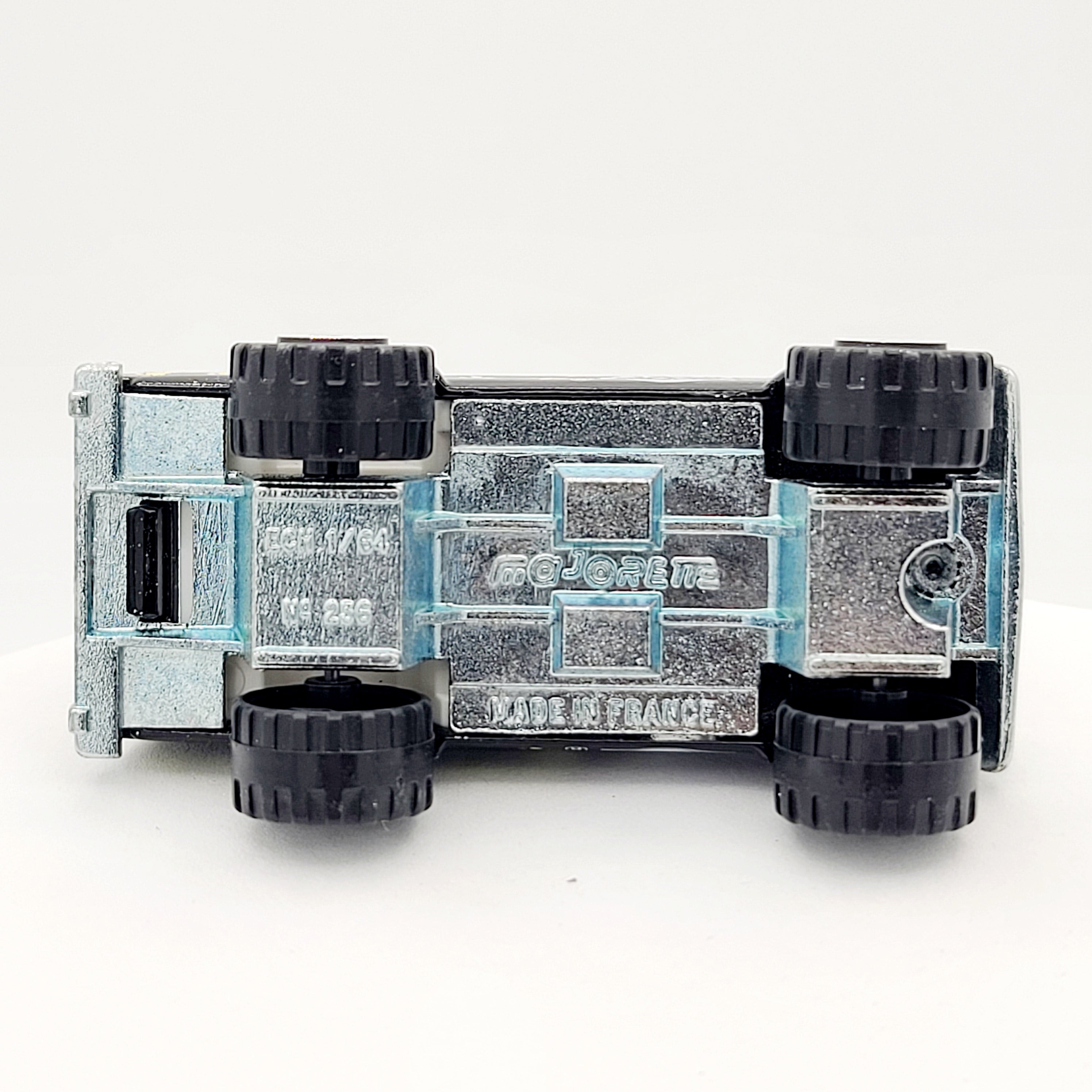 Majorette Jeep Cherokee Wagoneer "Cheetos" (1994 Road Eaters / 200 Series)