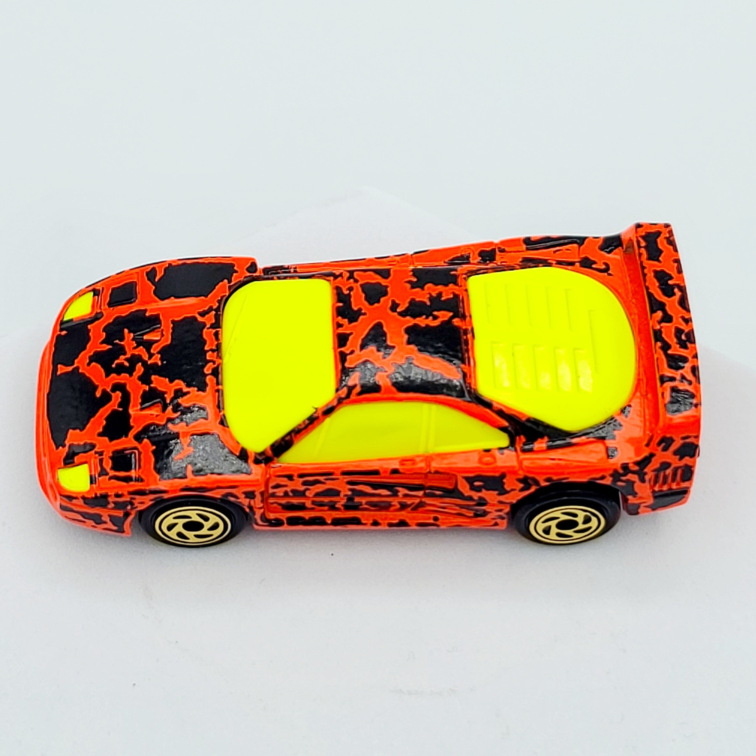 Matchbox Ferrari F40 (1994 MBX Basic 1-75)