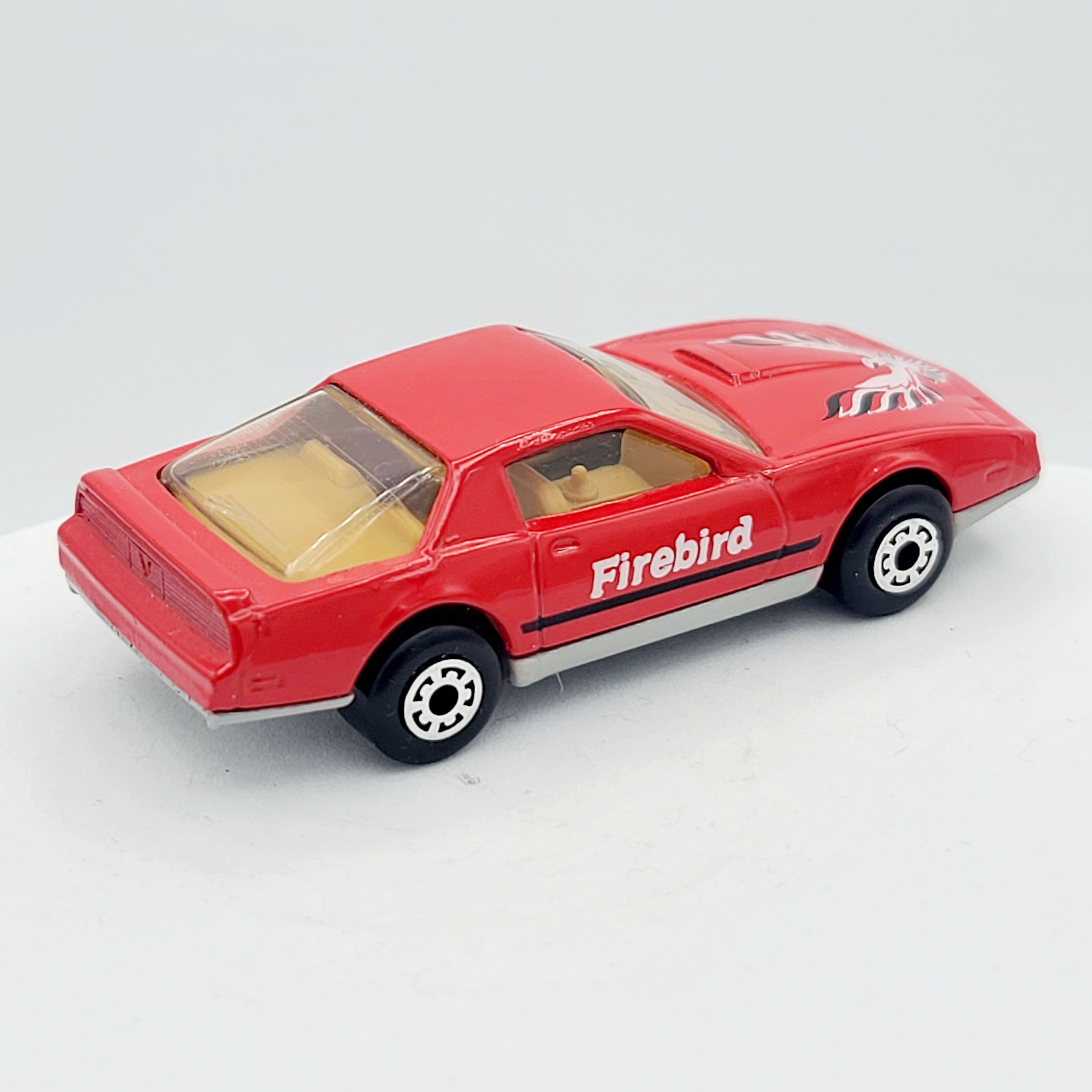 Matchbox Pontiac Firebird SE (1983 MBX Basic 1-75)
