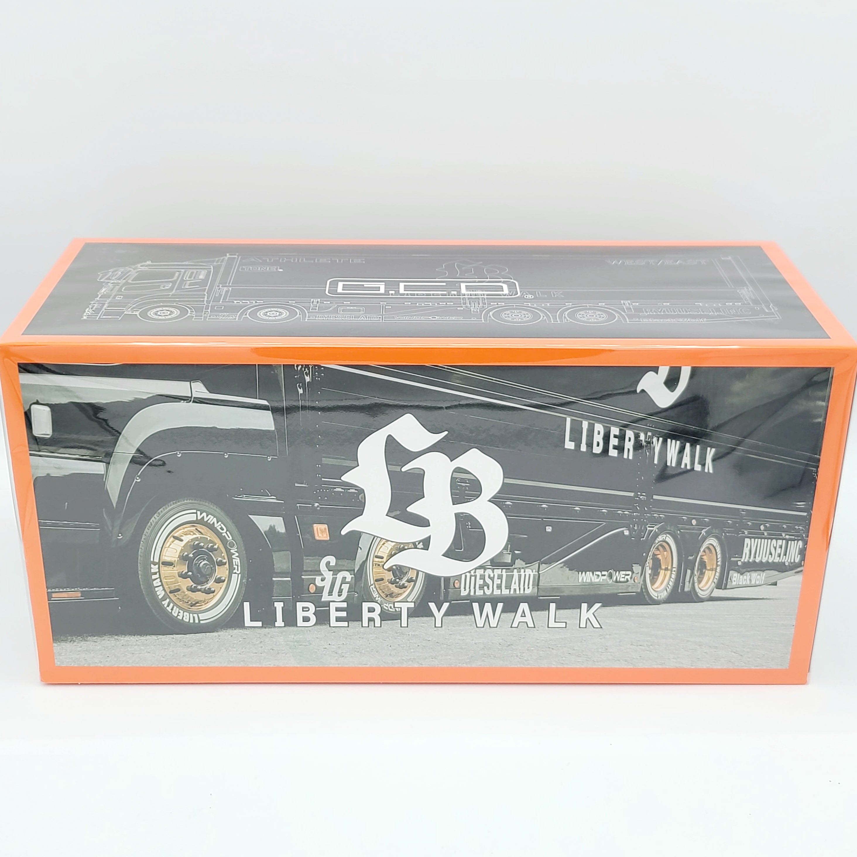 GCD Liberty Walk LB-Trucks Mitsubishi Fuso Super Great Transport Truck "Athlete" - 1:64 scale (2025 Release)