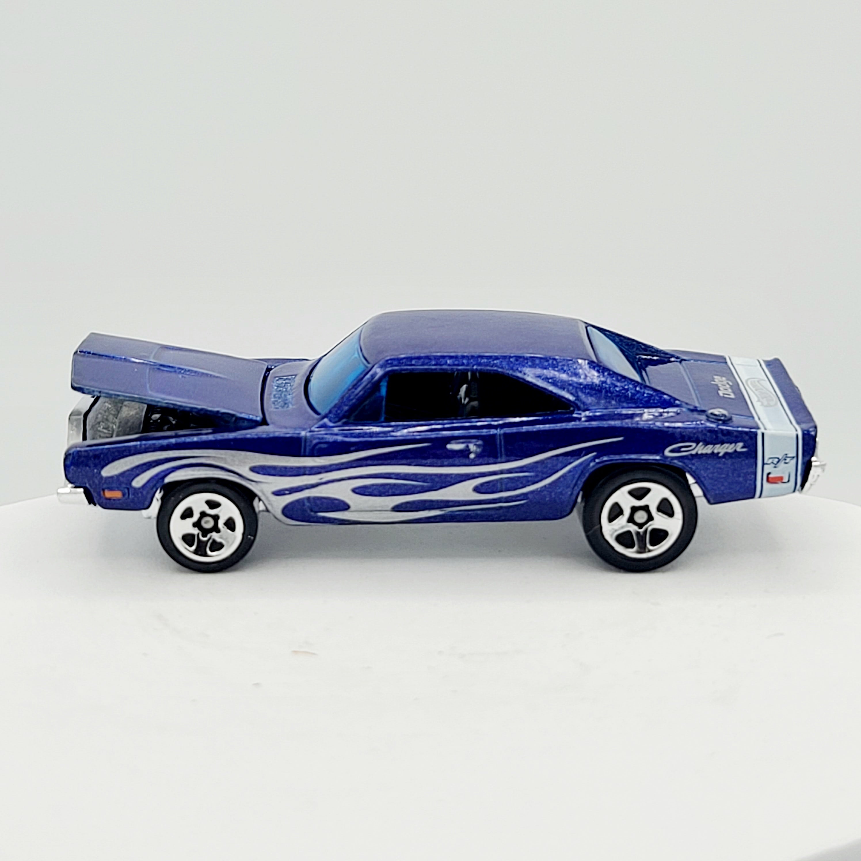 Hot Wheels '69 Dodge Charger - Opening Hood (2005 Multipack Exclusive)