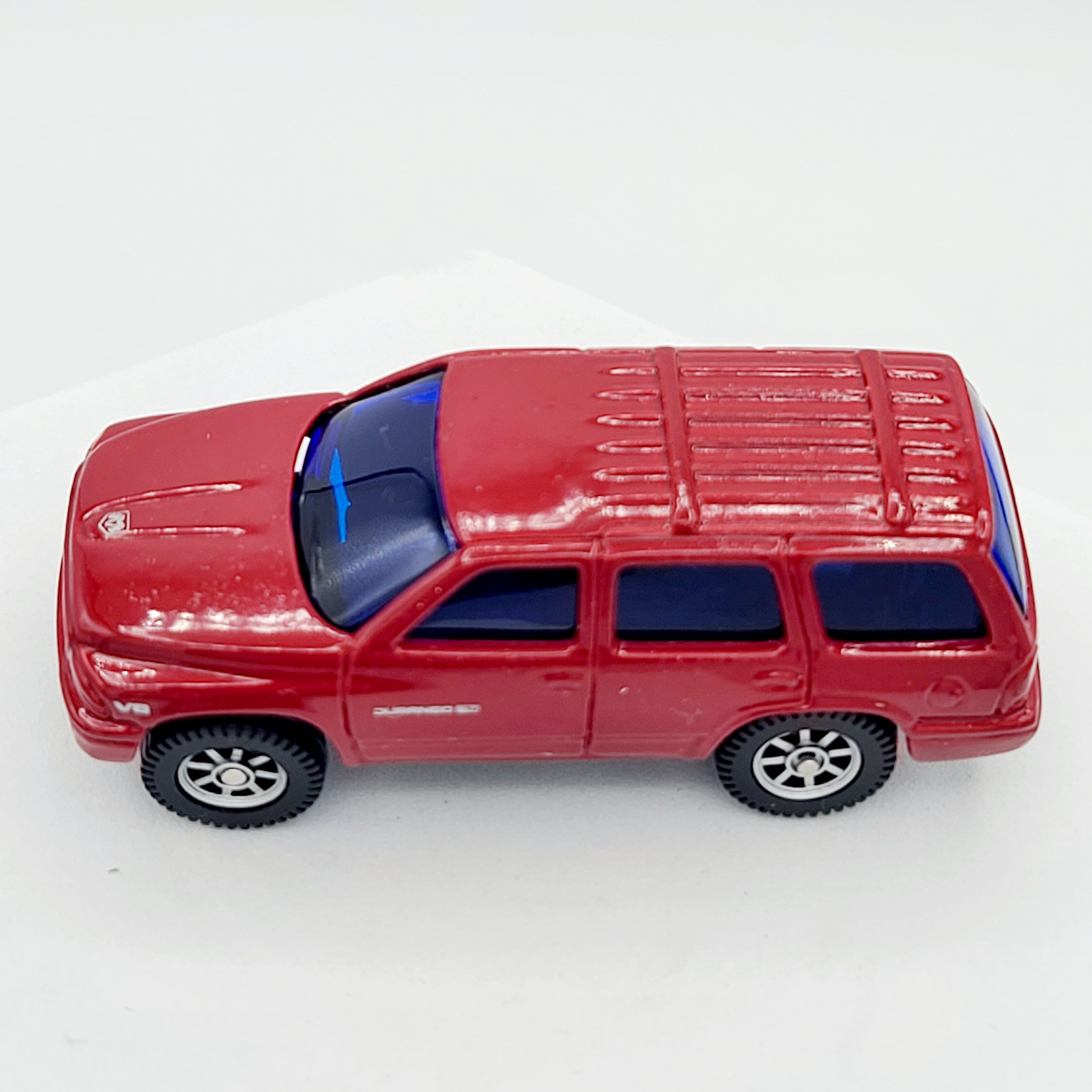 Maisto Dodge Durango SLT V8 (Speed Wheels / Road & Track)