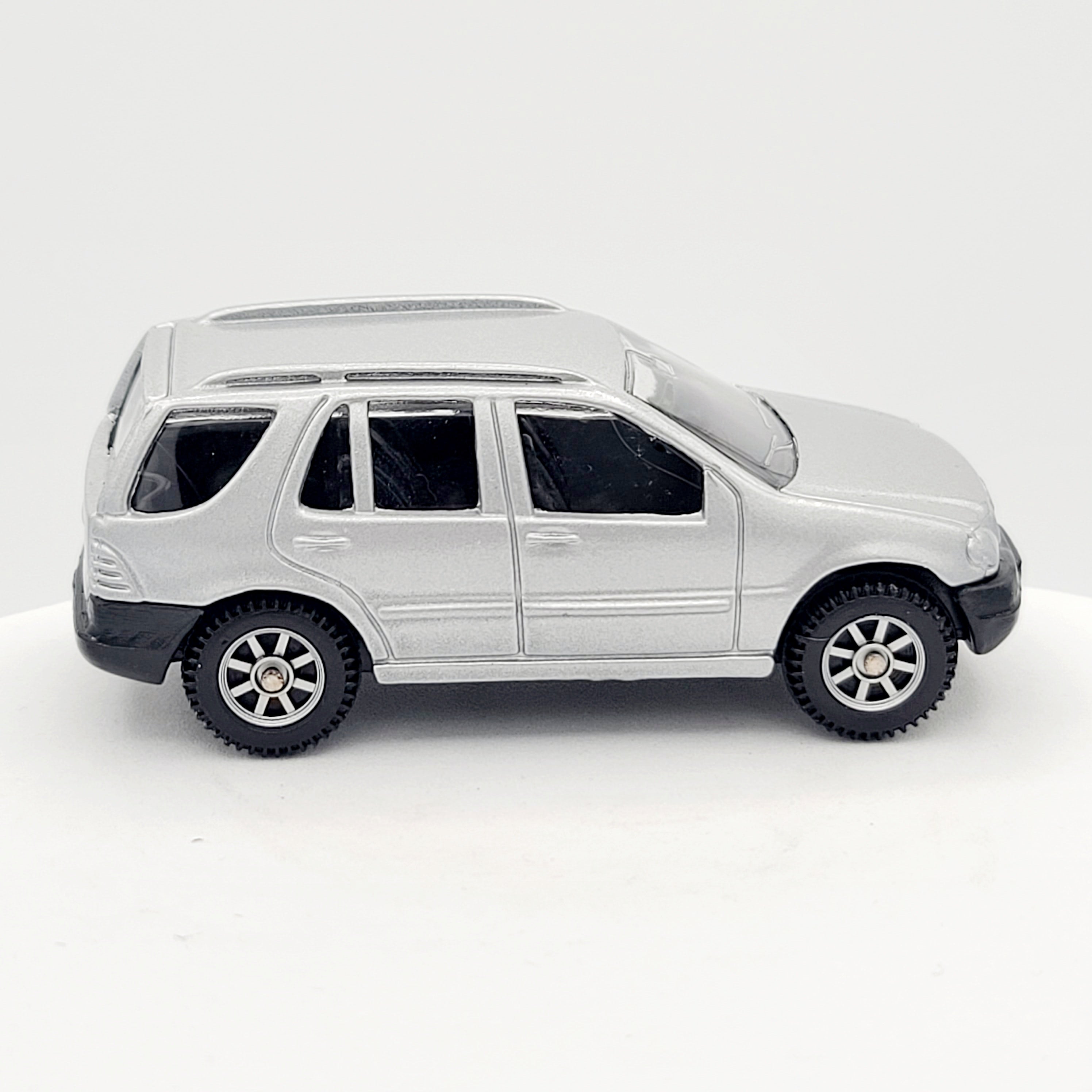 Maisto Mercedes-Benz ML320 (Speed Wheels / Road & Track)