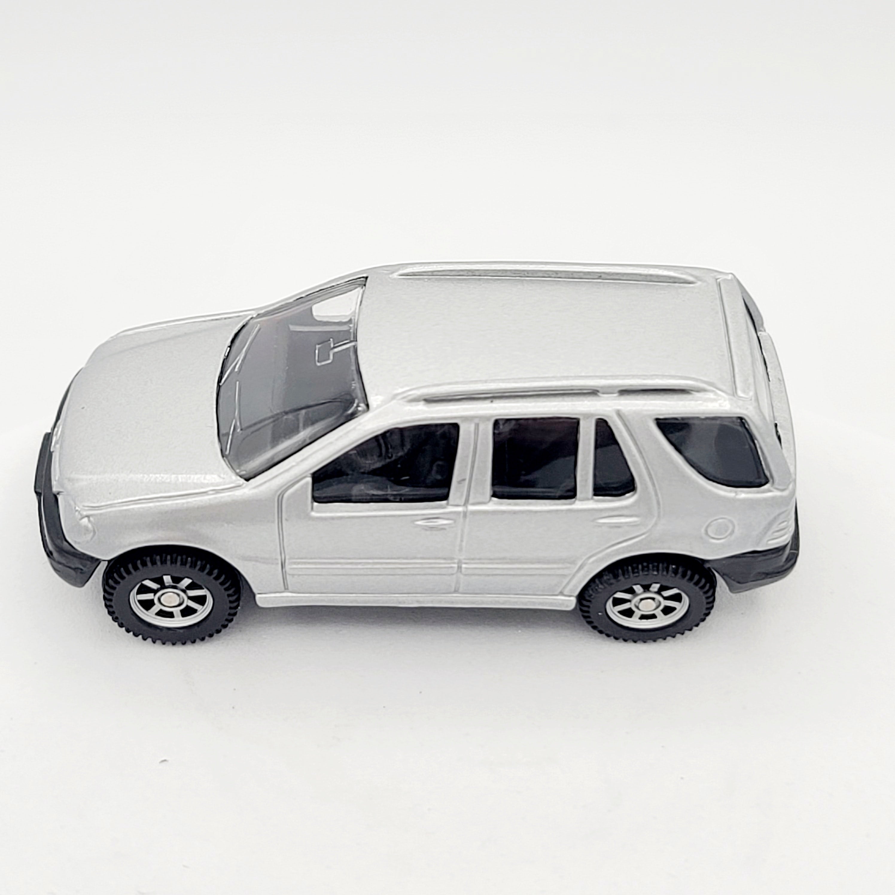 Maisto Mercedes-Benz ML320 (Speed Wheels / Road & Track)