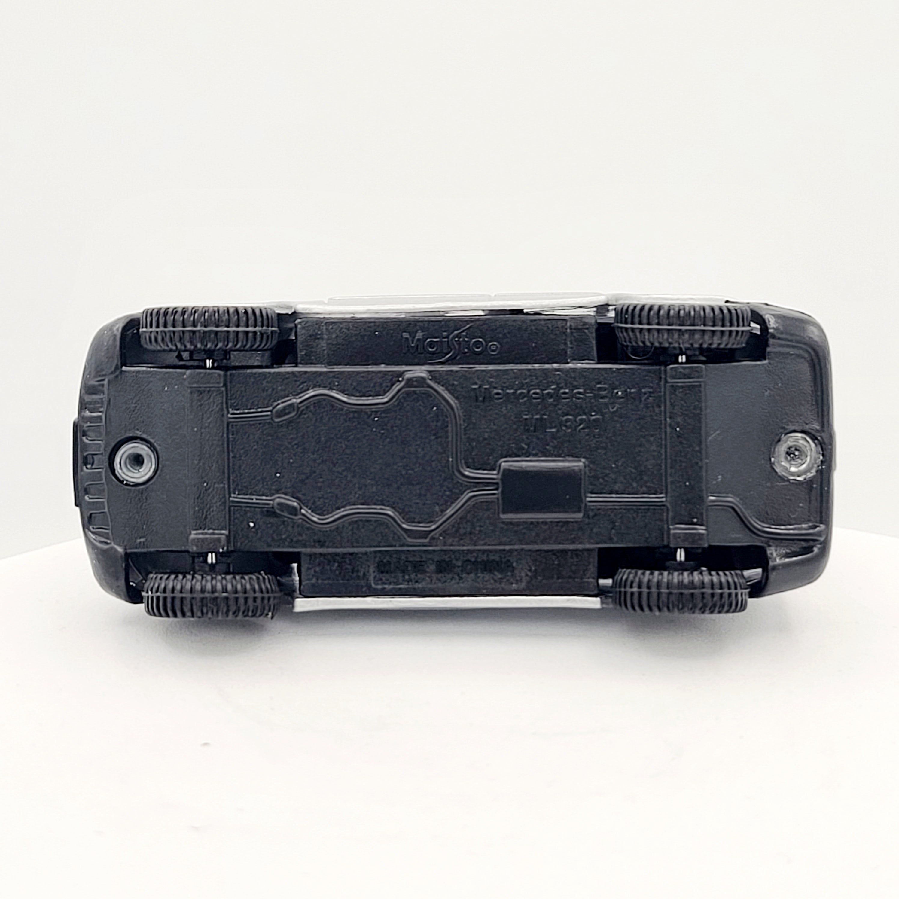 Maisto Mercedes-Benz ML320 (Speed Wheels / Road & Track)