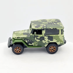 Matchbox '68 Toyota Land Cruiser FJ40 (2017 MBX Basic)