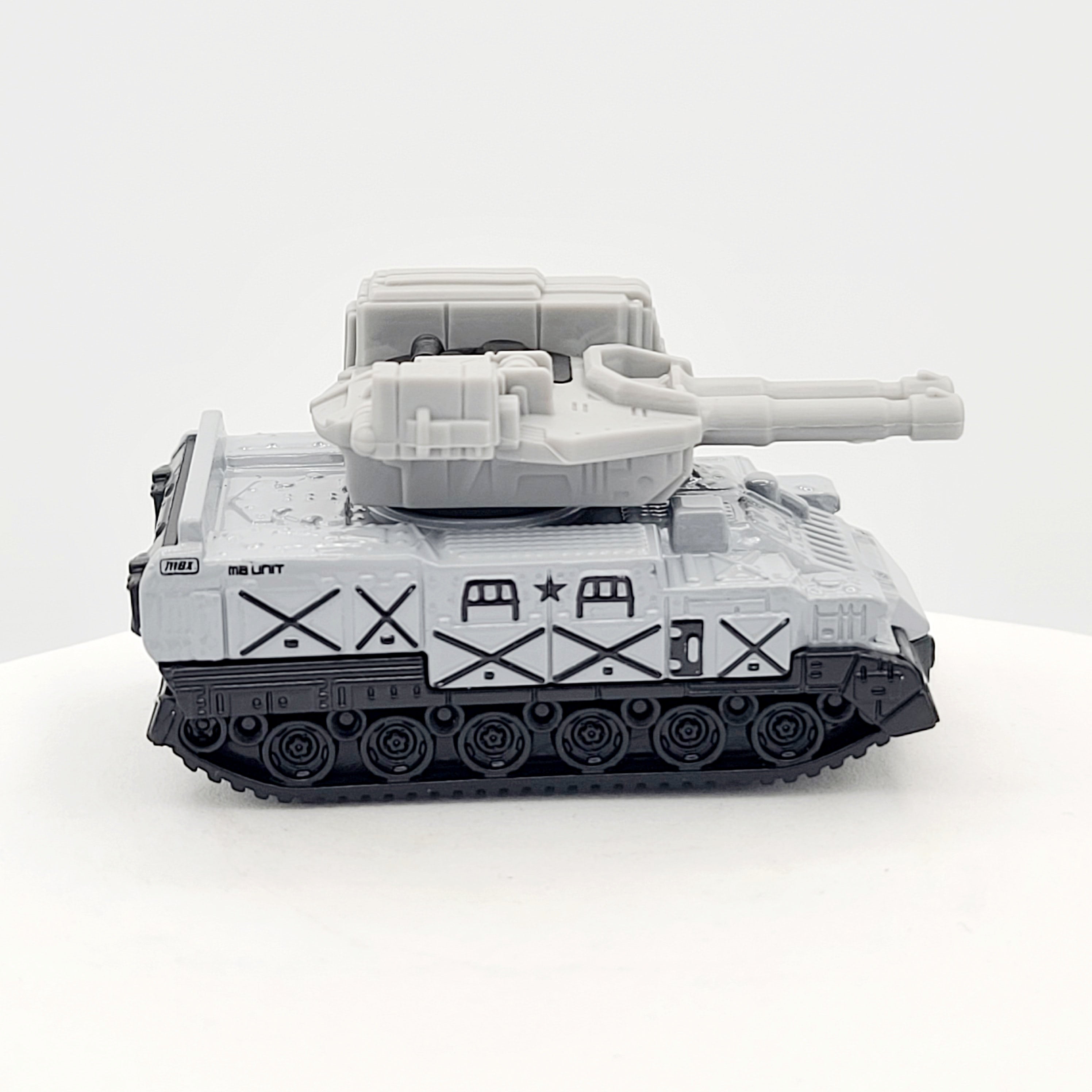 Matchbox Blockade Buster Military Tank (2017 MBX Basic - Heroic Rescue
