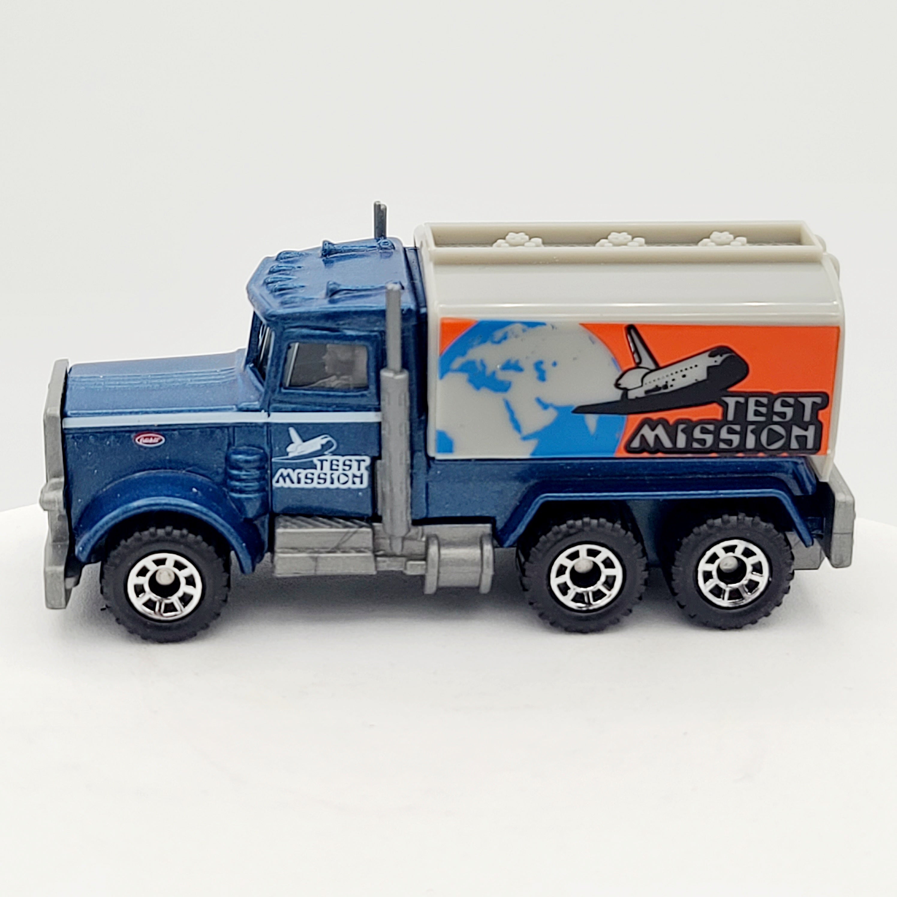 Matchbox Peterbilt i80 Tanker Truck "Test Flight" (2000 MBX 5 Pack Exclusive - Space Mission)