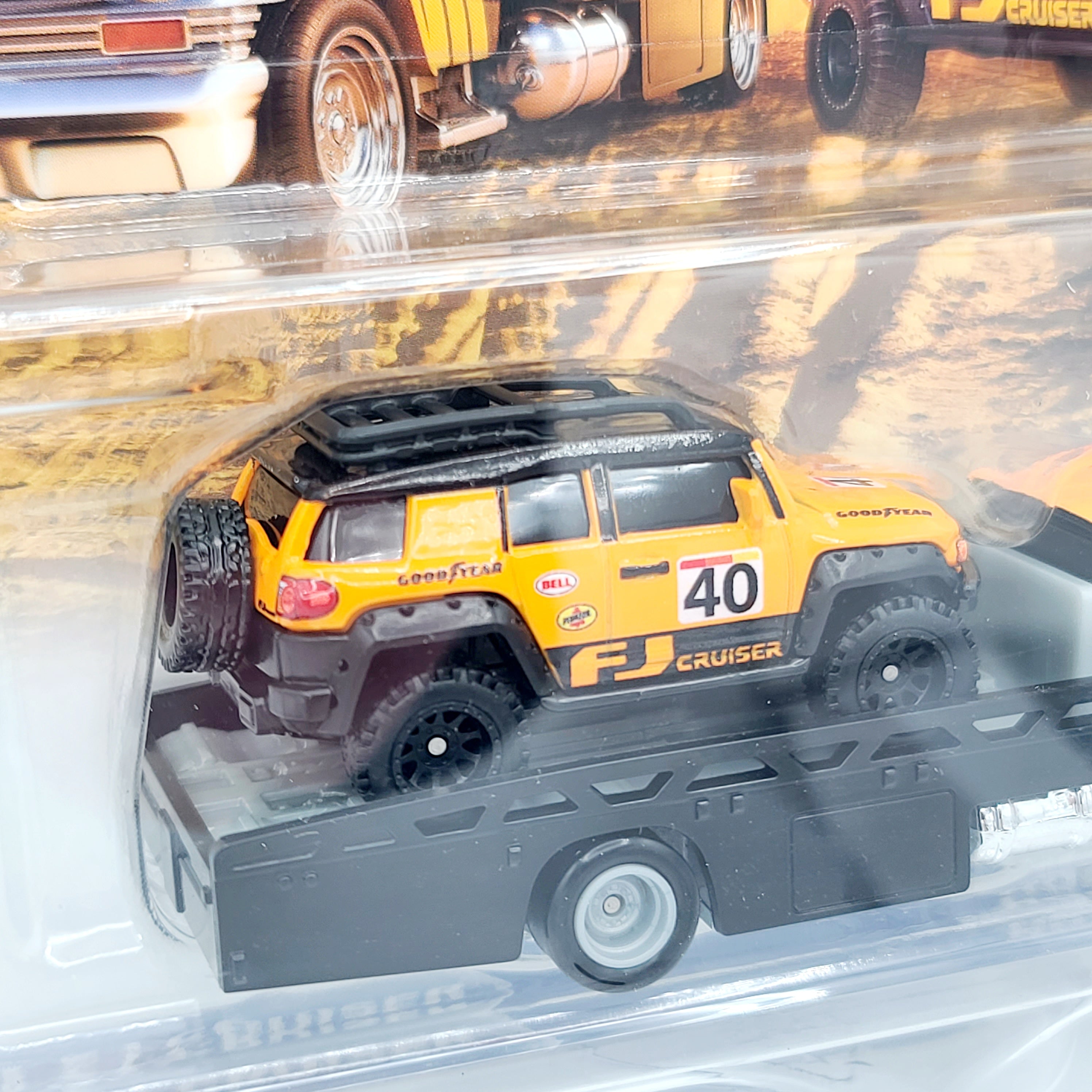 Hot Wheels Team Transport - Toyota FJ Cruiser & HW Horizon Hauler (2025 Team Transport Mix 3, Car Culture)