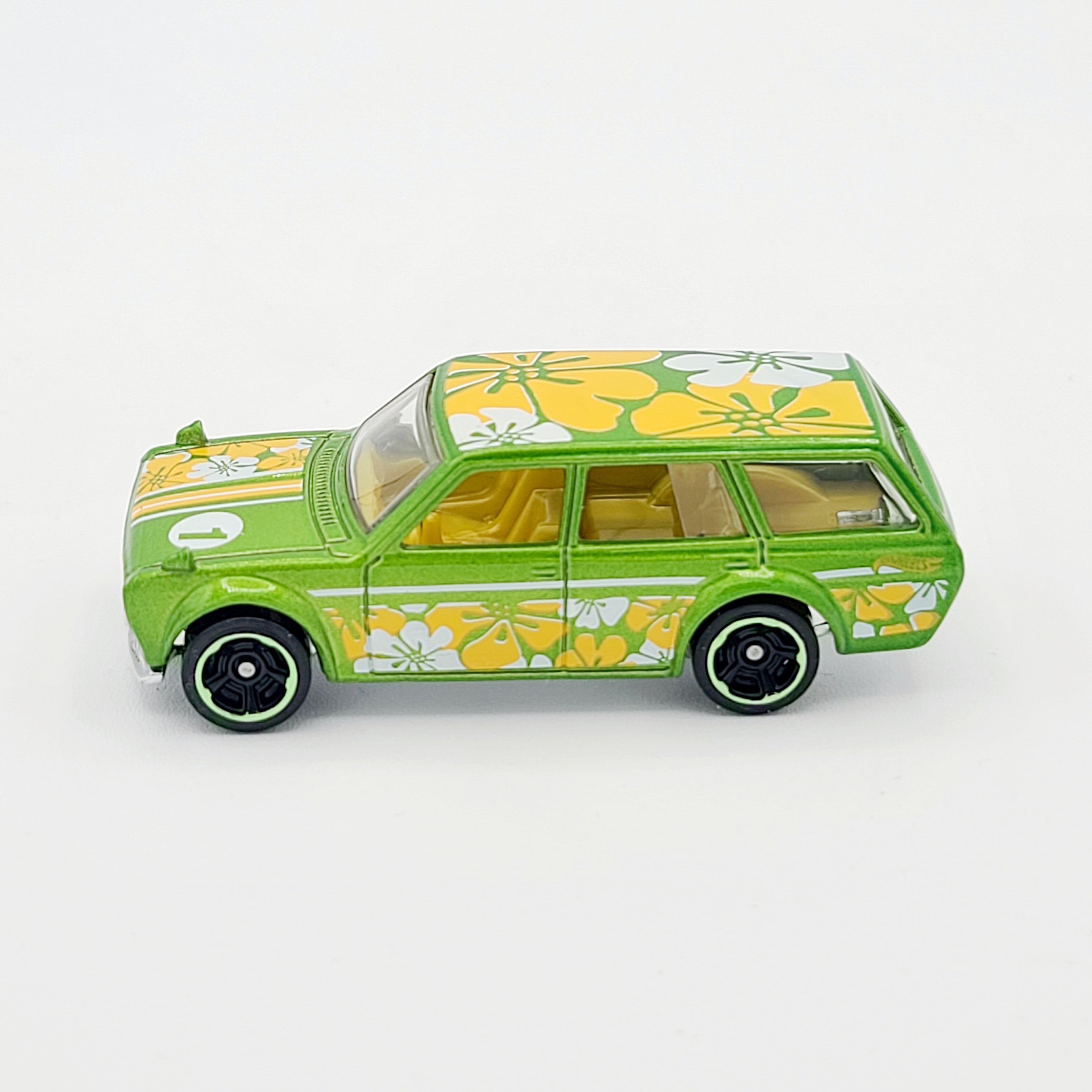 Hot Wheels '71 Datsun Bluebird 510 Wagon w/ original baggie, sticker (2018 HW Mystery Series 3)
