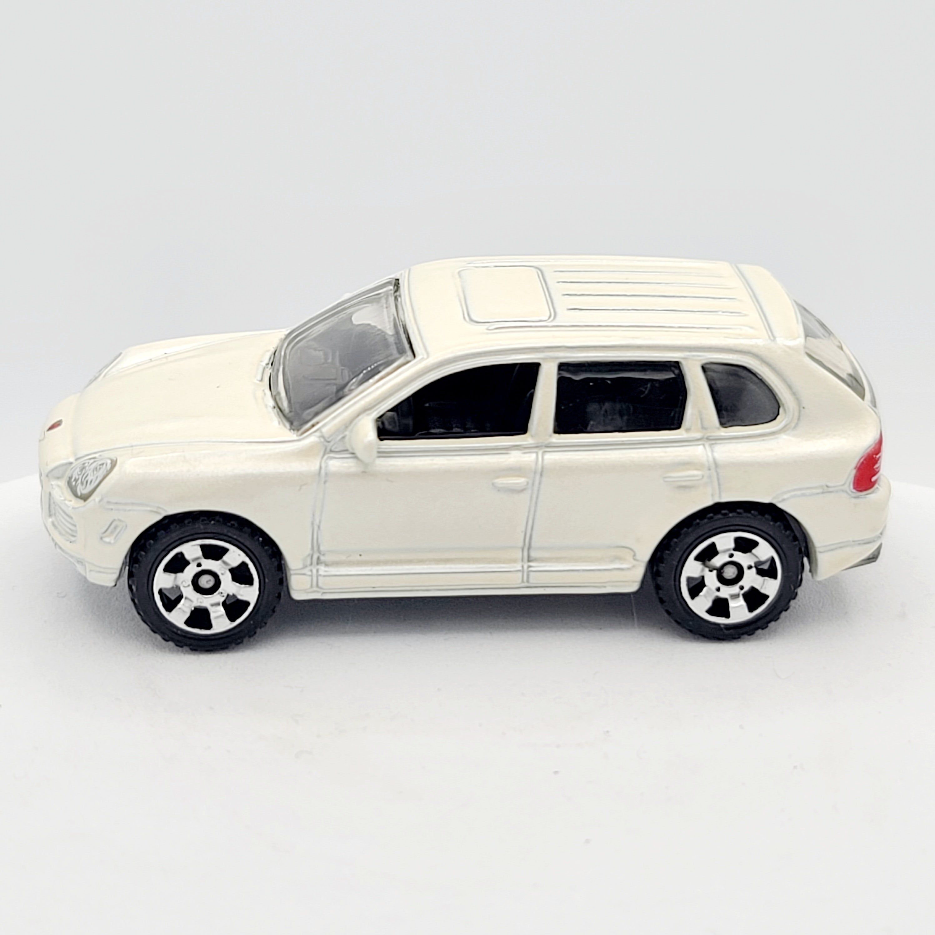 Matchbox Porsche Cayenne Turbo (2007 MBX 5 Pack Exclusive - Autobahn)