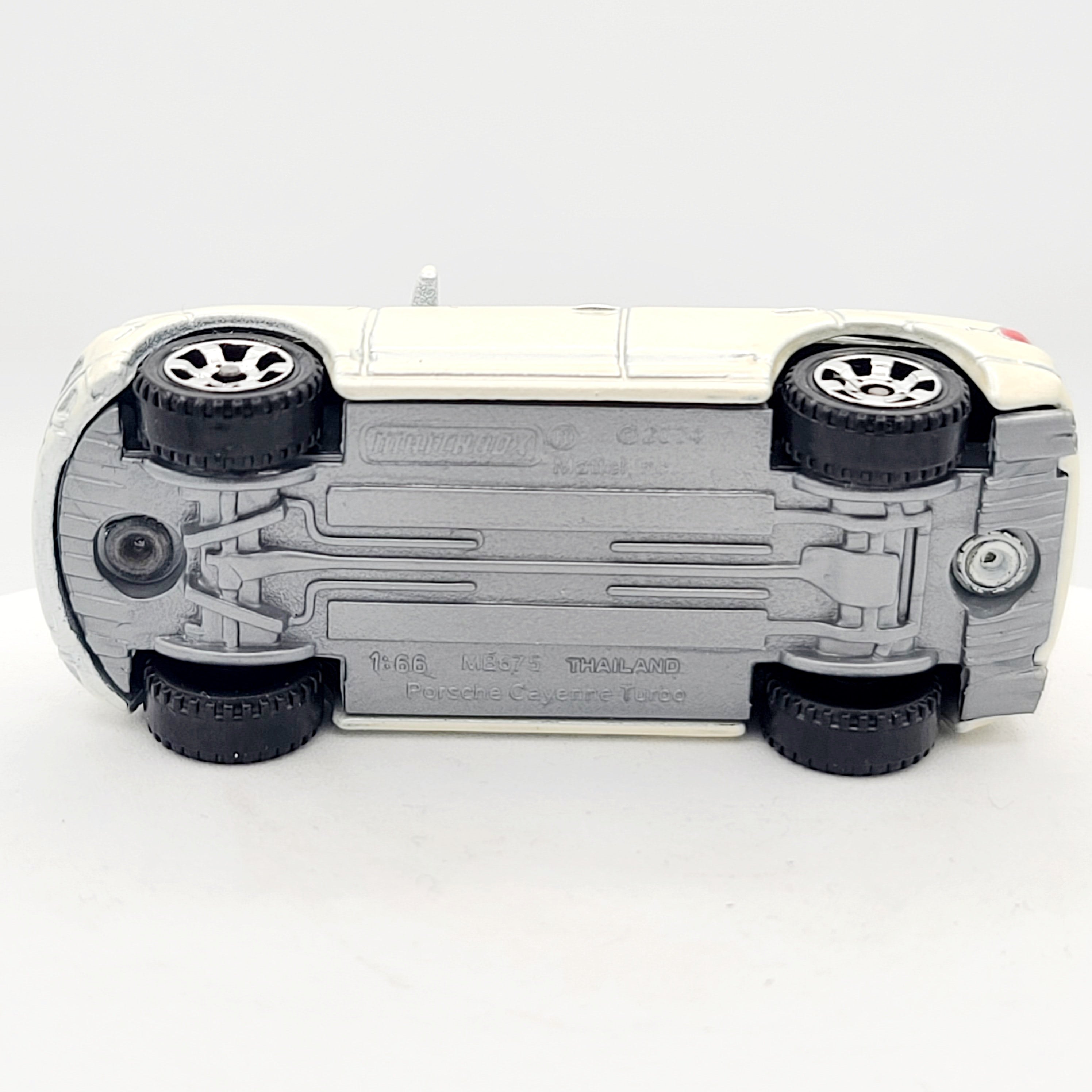 Matchbox Porsche Cayenne Turbo (2007 MBX 5 Pack Exclusive - Autobahn)