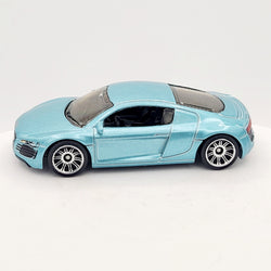 Matchbox '07 Audi R8, Metalflake Light Blue (2007 MBX Basic - Metal)