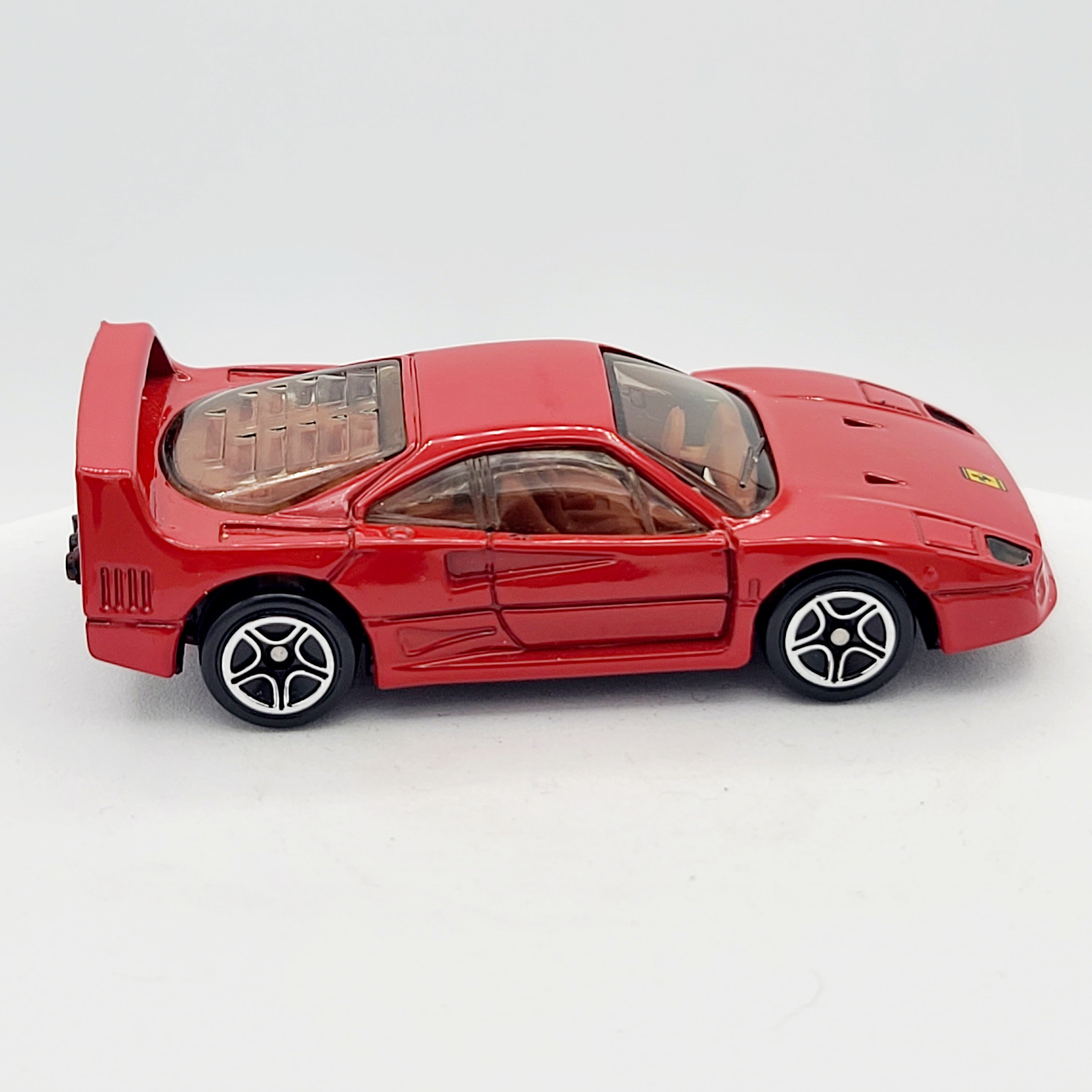 Matchbox Ferrari F40 (2000 MBX Basic - Italian Stars)