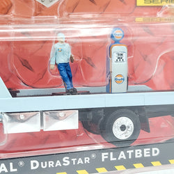 GreenLight International Durastar Flatbed Tow w/ Figure - 1:64 "Gulf" (2016 H.D. Trucks Series 6)