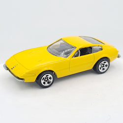 Hot Wheels Ferrari 365 GTB/4 (2000 HW Basic)