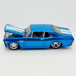 Maisto '70 Chevrolet Nova w/ Opening Hood (Pro Rodz - Pro Touring)