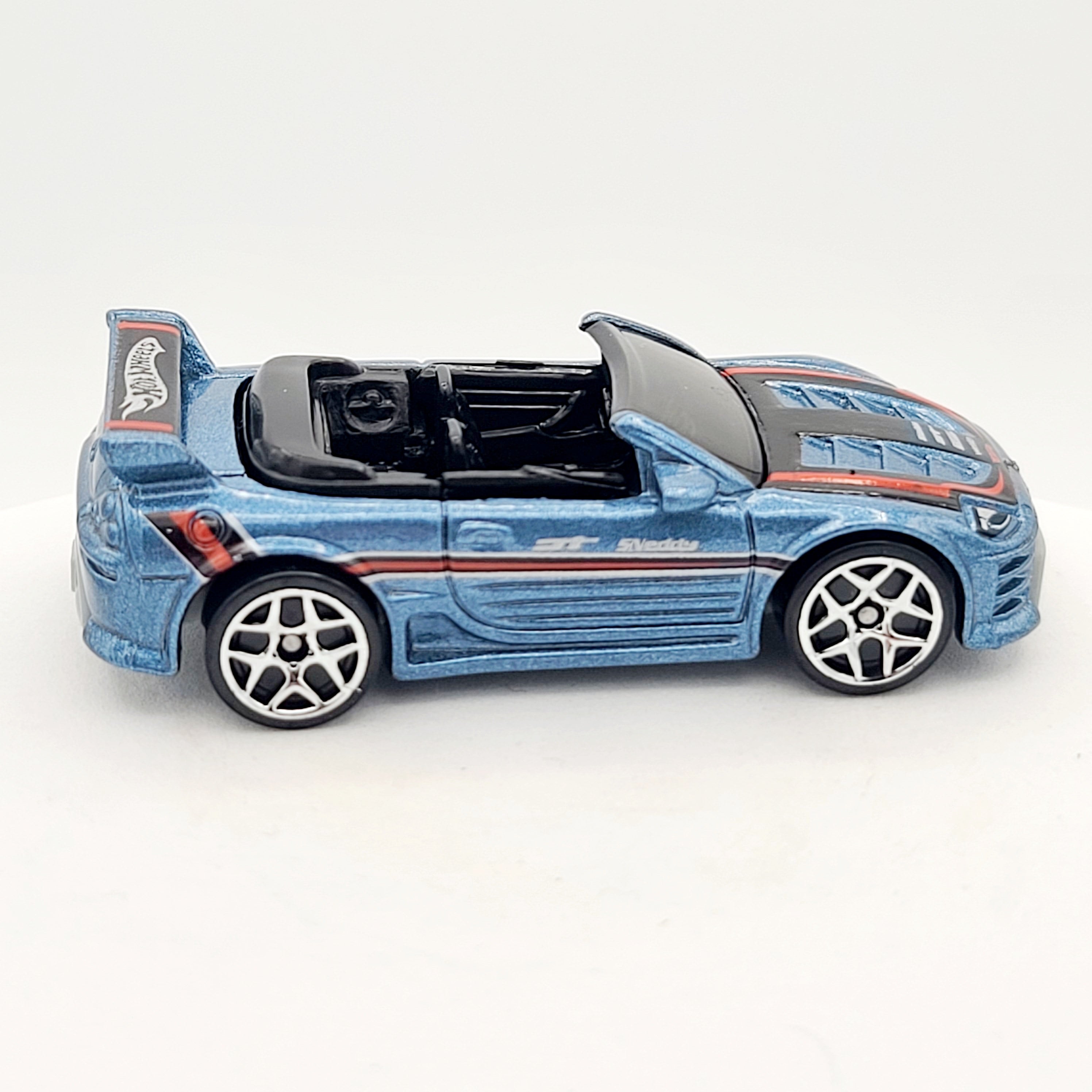 Hot Wheels Mitsubishi Eclipse convertible (2006 HW Basic)