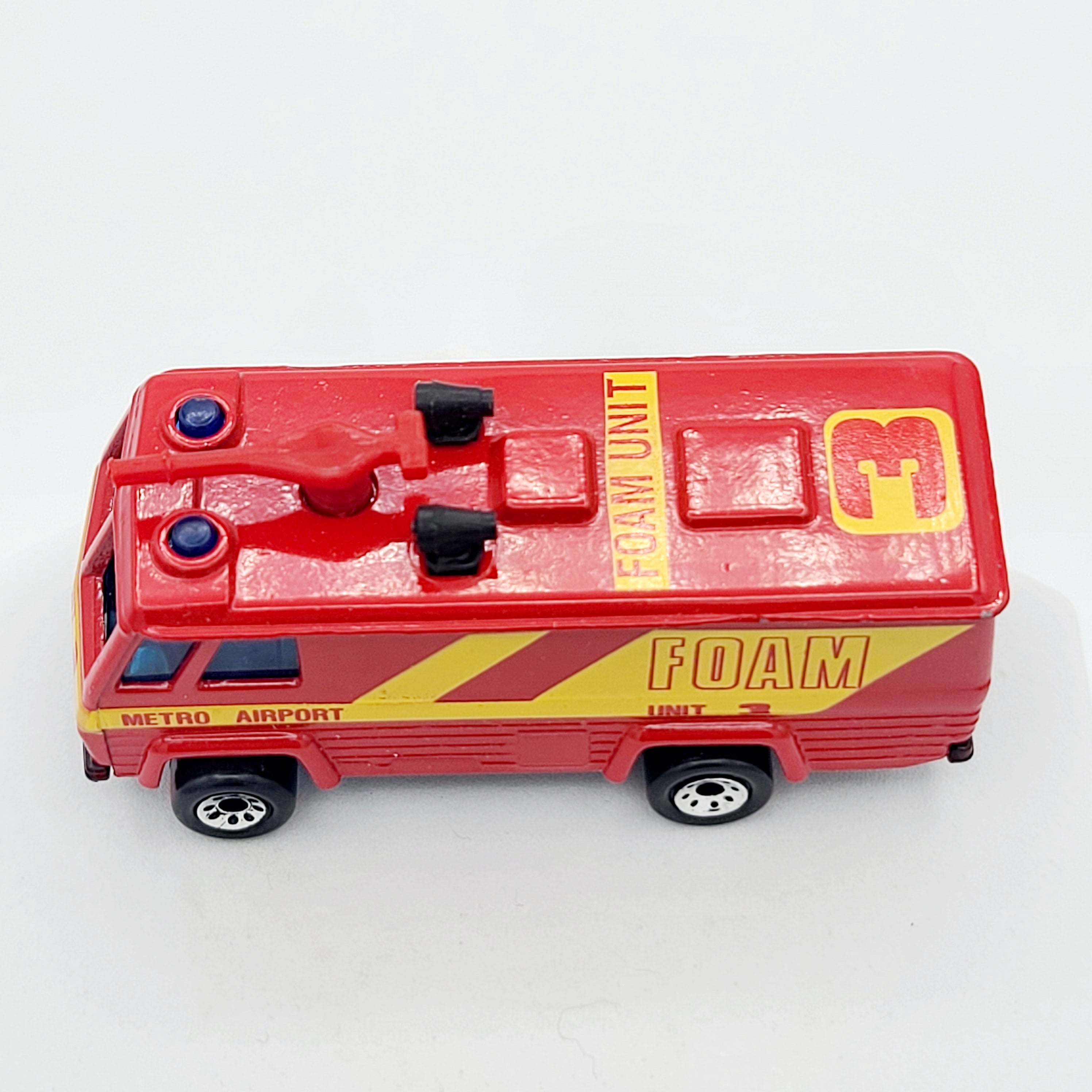 Matchbox Command Vehicle *Black Siren variation* (1990 MBX International Multipack ROW)