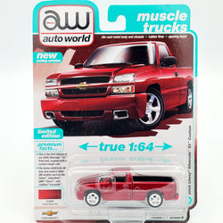 Auto World '05 Chrevrolet Silverado SS Custom - 1:64 scale (2025 Release 1B - Muscle Trucks)