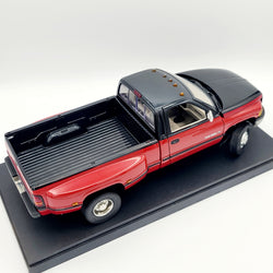 JRL 1:18 Scale - '95 Dodge Ram 3500 V10 Dually Pick-up Truck (Anson/Ertl)