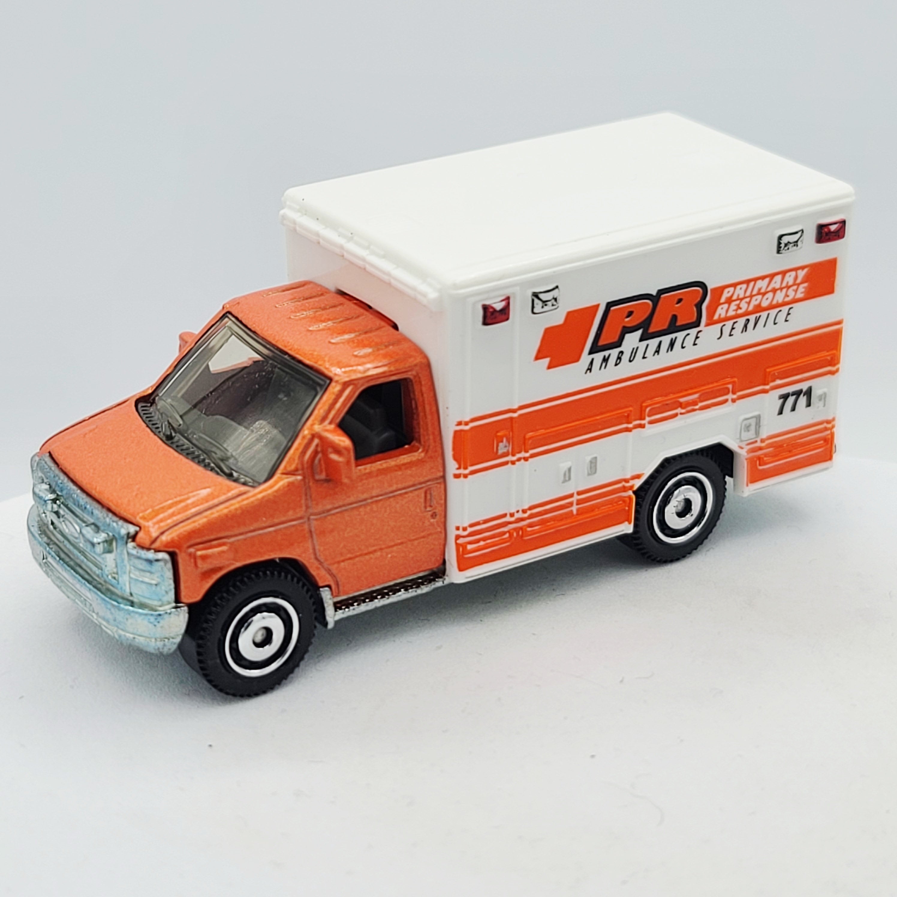Matchbox '09 Ford F-350 Ambulance "Primary" (2009 MBX Basic - Emergency Response)