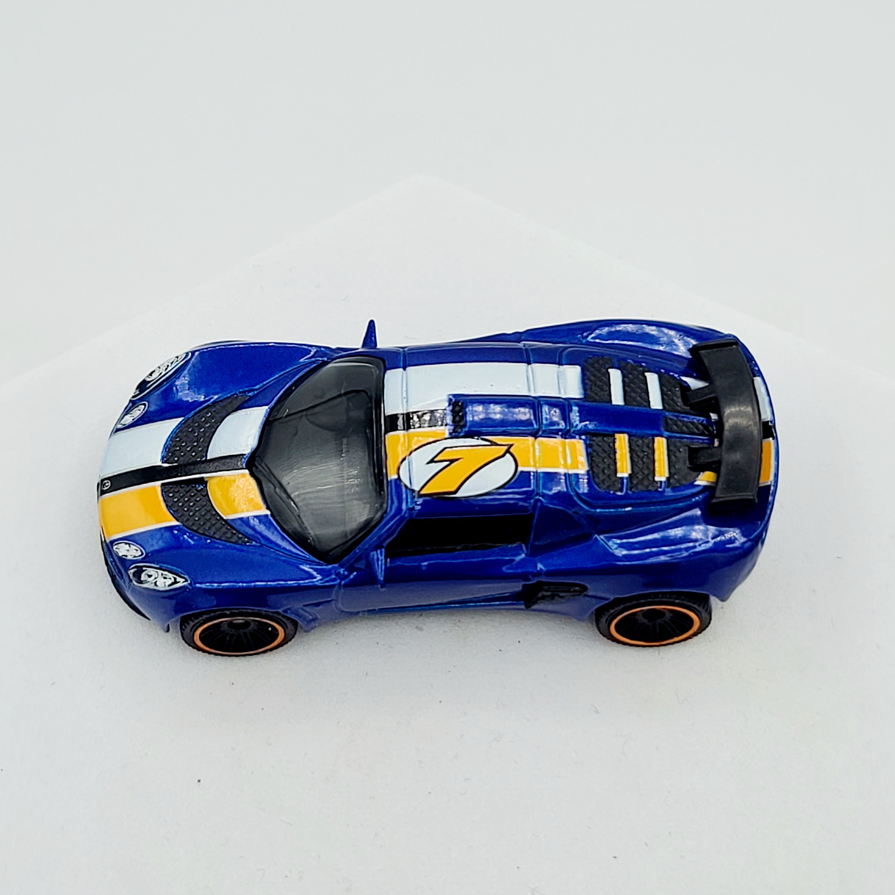 Matchbox '06 Lotus Exige (2011 MBX Basic - Sports Cars)i Pl y