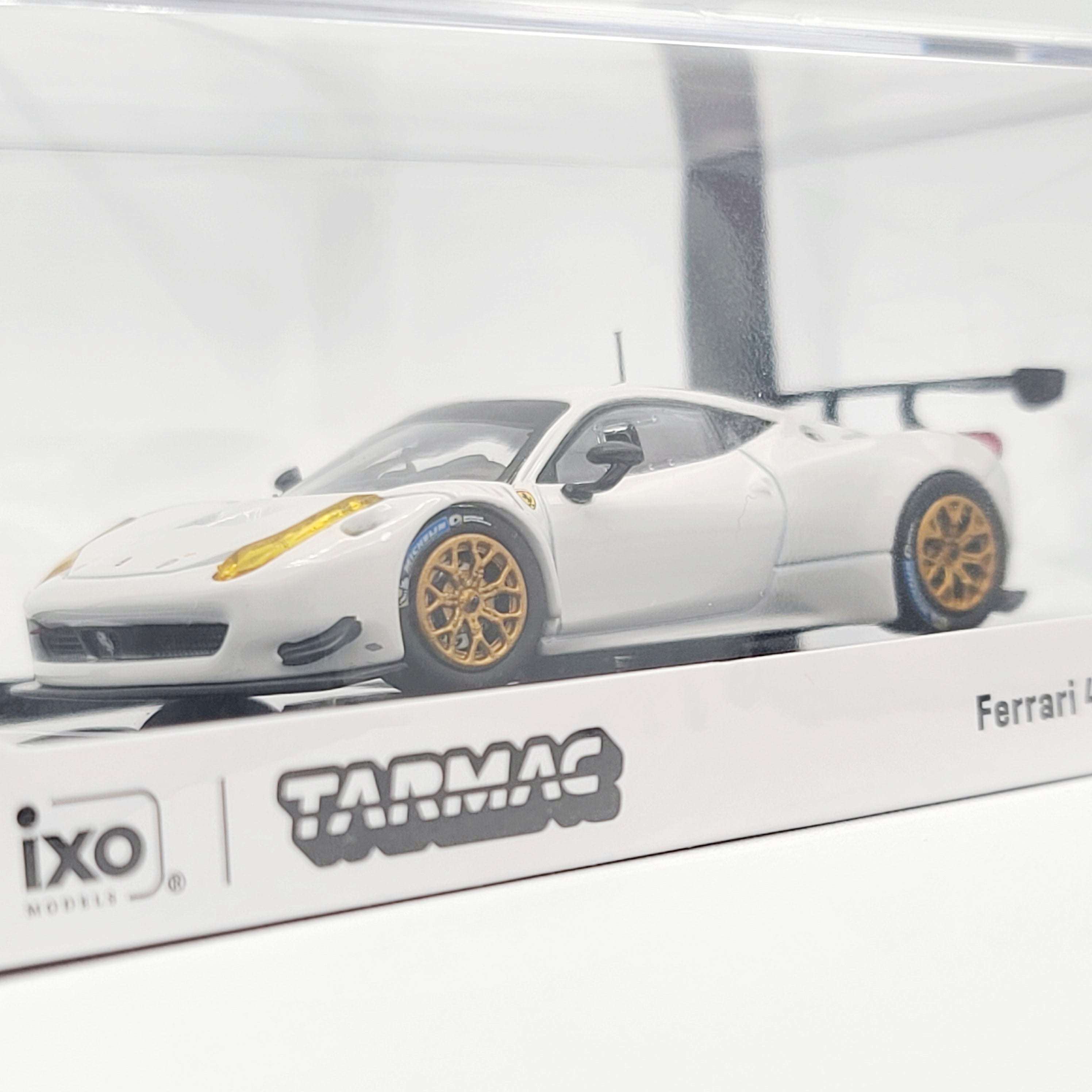Tarmac Works / iXO Ferrari 458 Italia GT3 - 1:64 (2025 Road64)