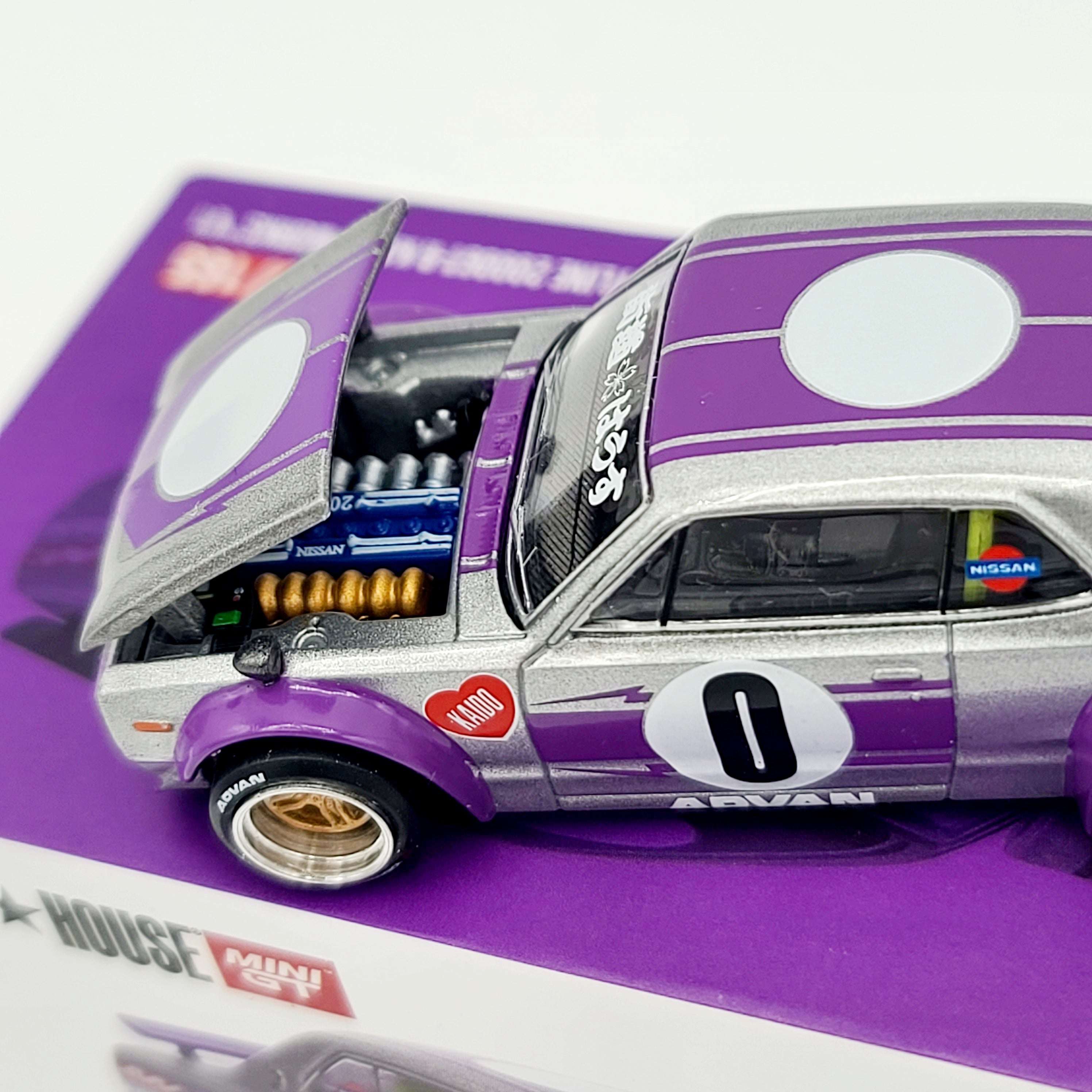 Kaido House x Mini GT Nissan Skyline 2000GT-R Kaido Works V1 - 1:64, Silver (2025 Limited Edition)