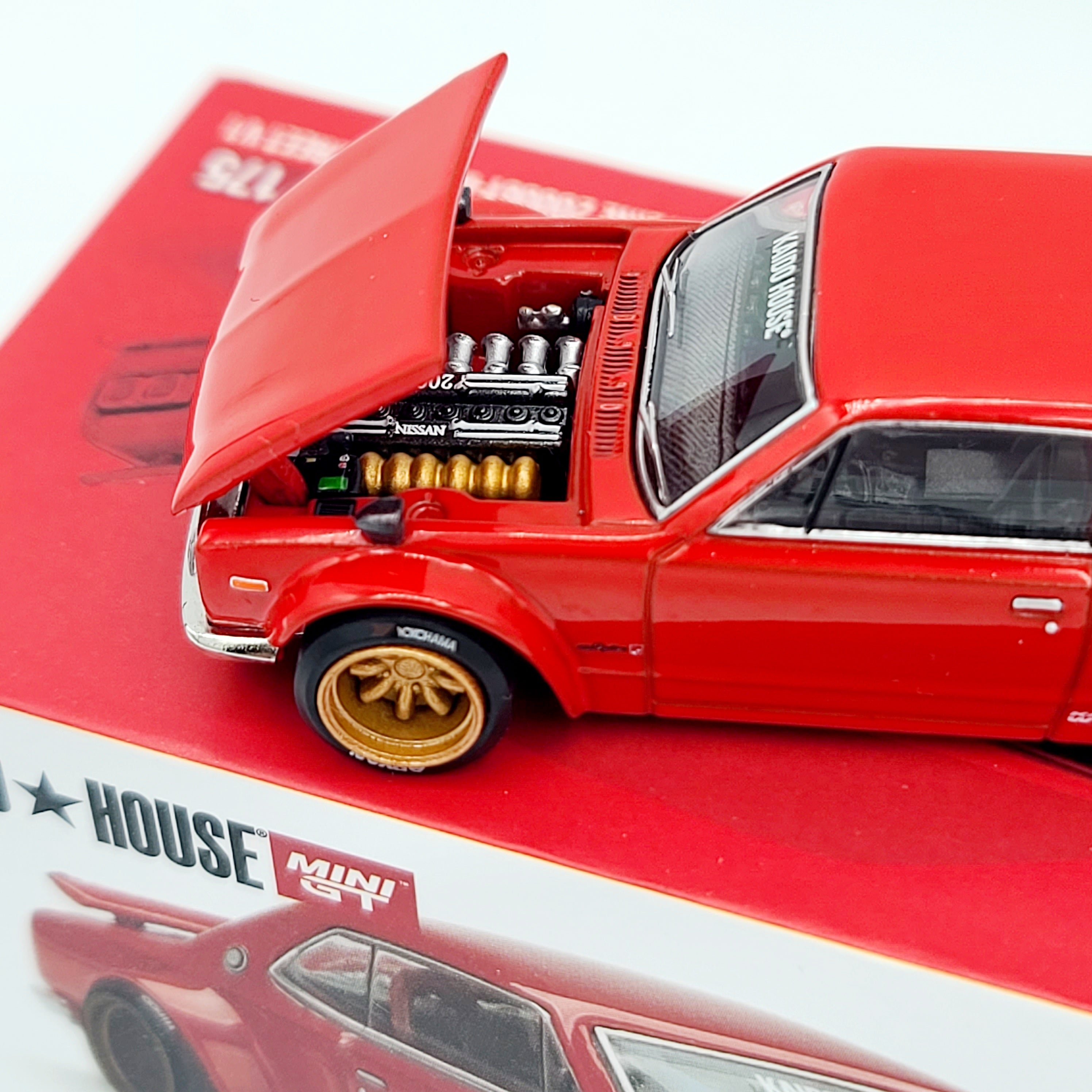 Kaido House x Mini GT Nissan Skyline 2000GT-R Kaido Street V1 - 1:64, Red (2025 Limited Edition)
