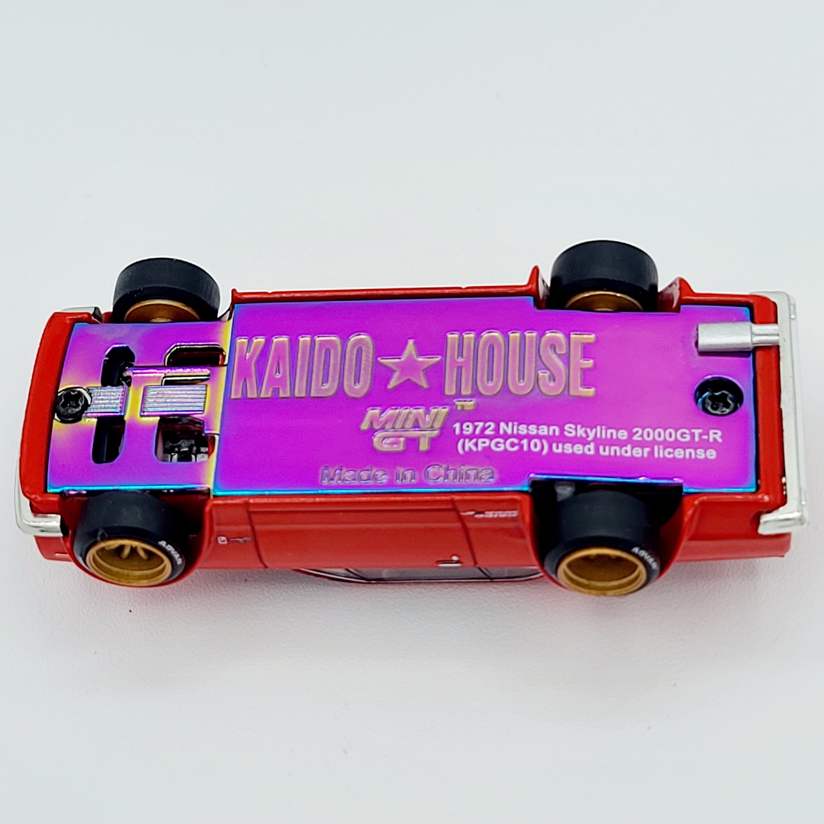 Kaido House x Mini GT Nissan Skyline 2000GT-R Kaido Street V1 - 1:64, Red (2025 Limited Edition)