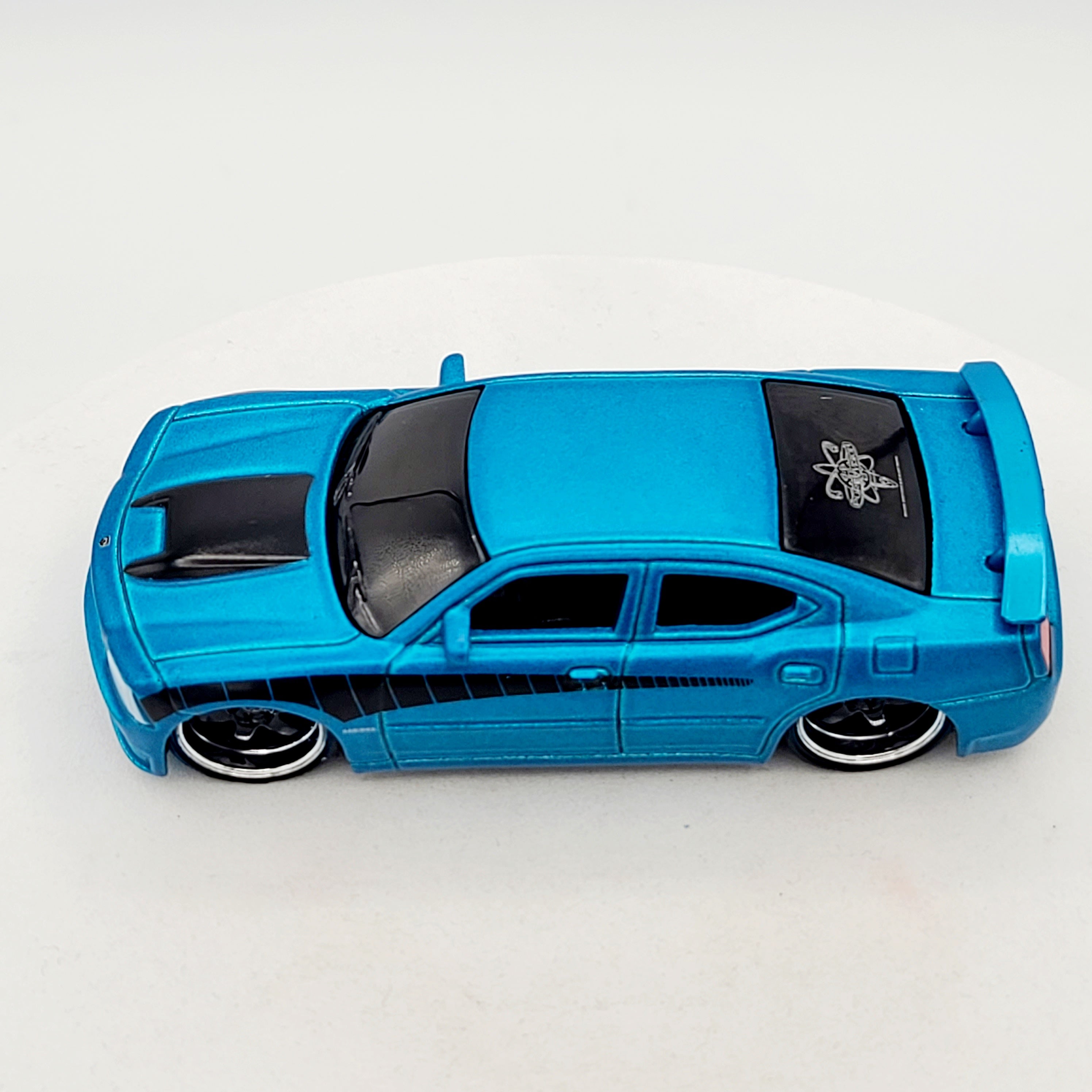 Hot Wheels '06 Dodge Charger SRT8 - 1:50 (2006 G Machines - Pure Vision Series 1)