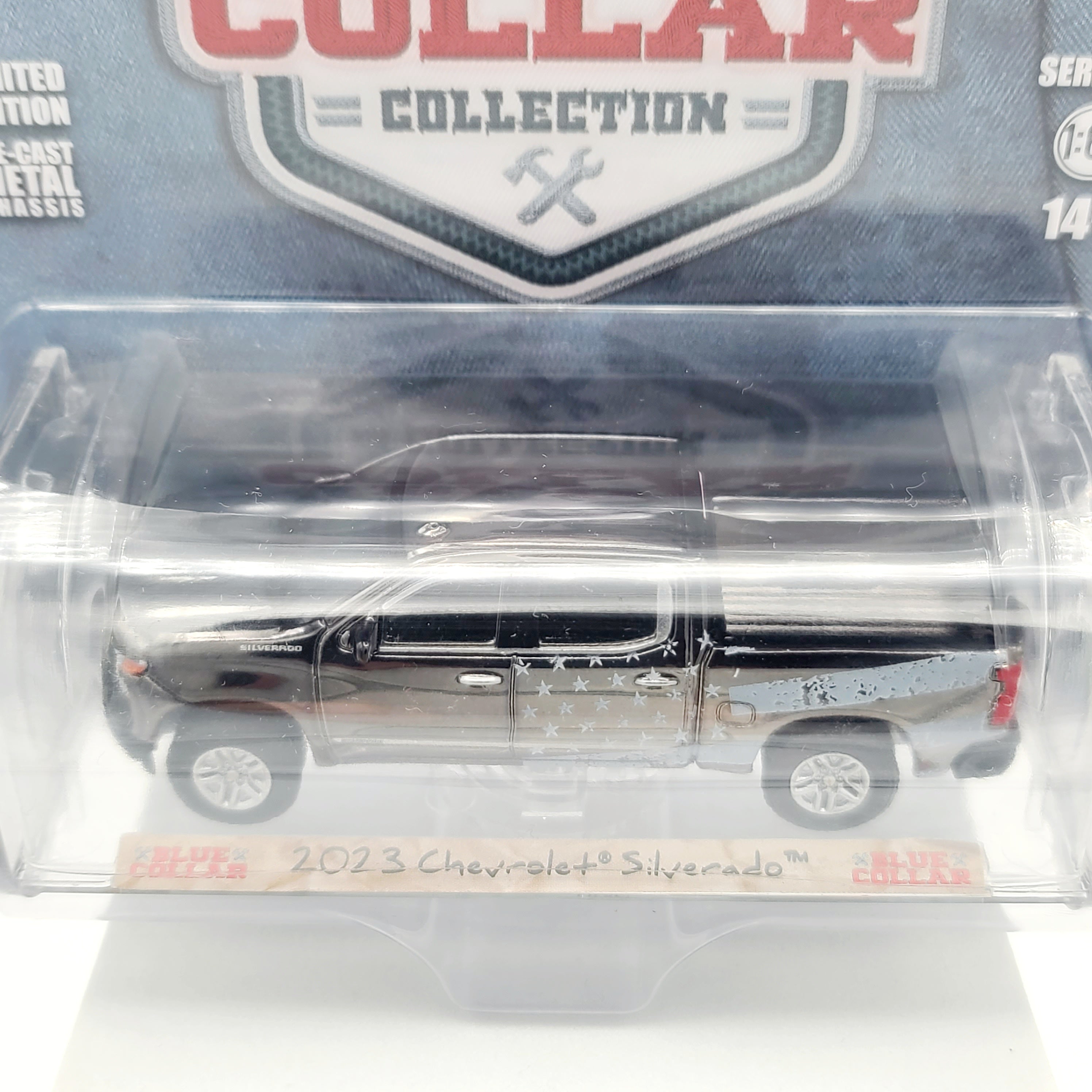 GreenLight - CHASE, BLACK CHROME - '23 Chevrolet Silverado, Stars & Stripes - 1:64 (2025 Blue Collar Series 14)
