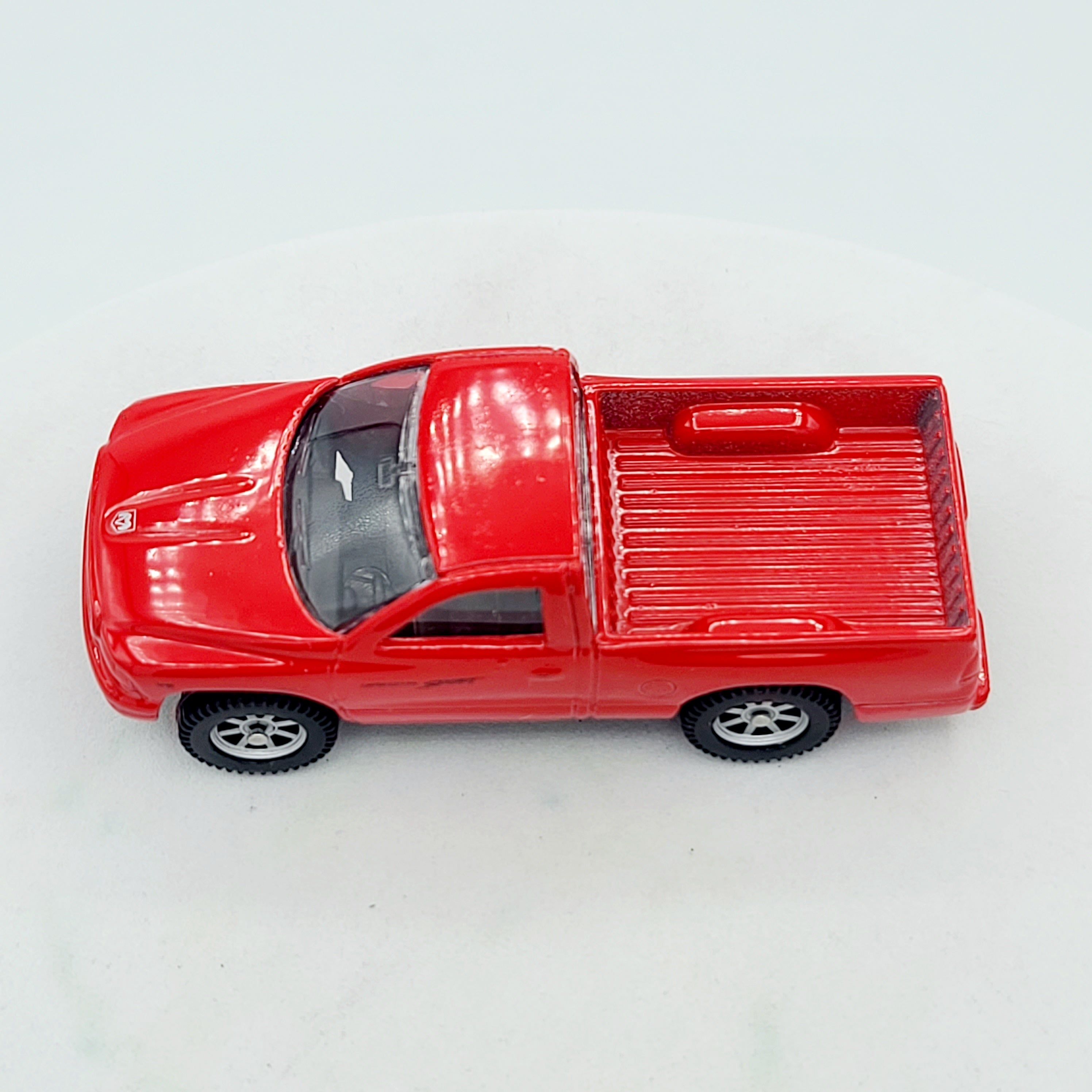 Maisto Dodge Dakota Sport Pickup Truck - Approx. 1:64, Red (Speed Wheels / Road & Track)
