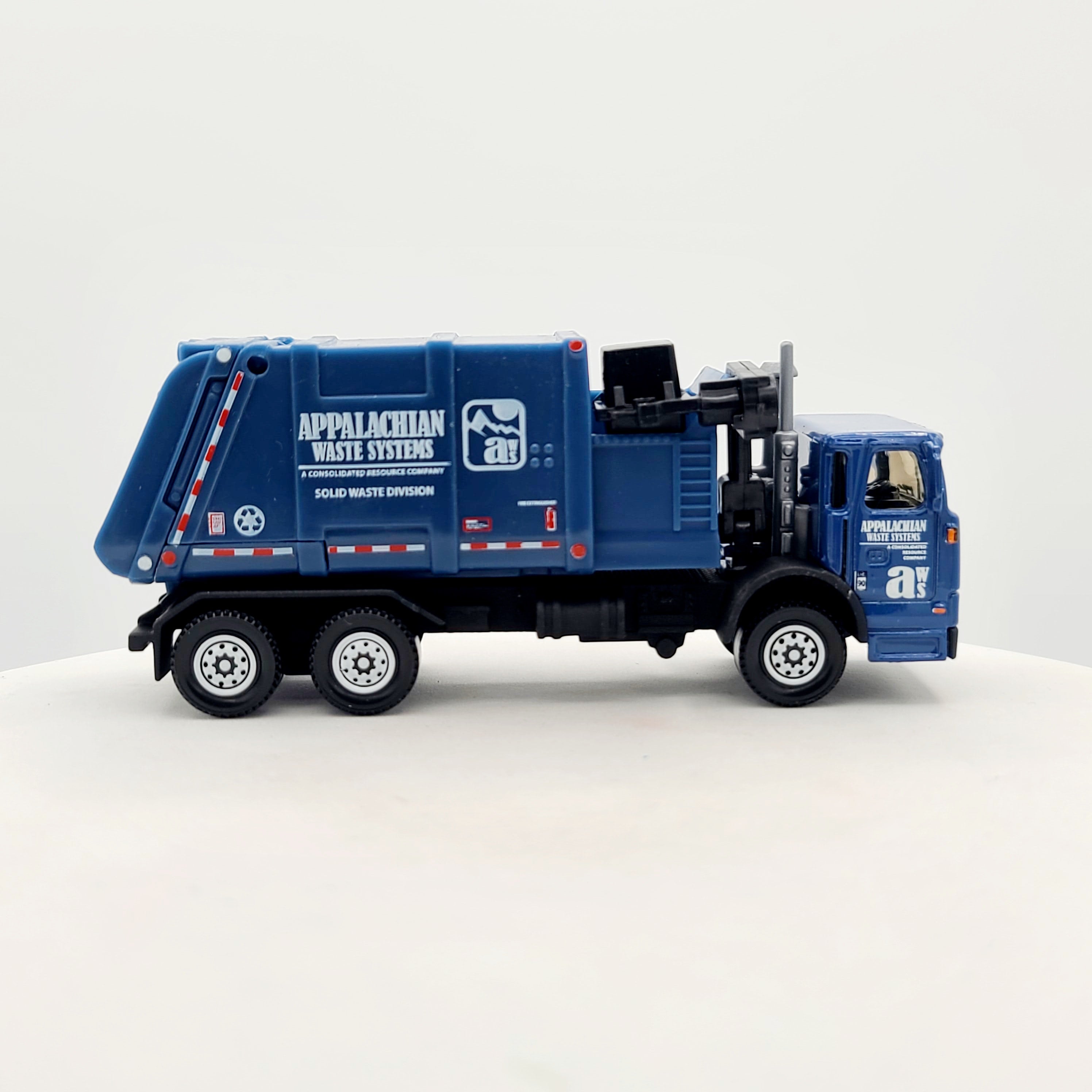 Matchbox Autocar ACX Garbage Truck "Appalachian Waste" (2009 Real Working Rigs)