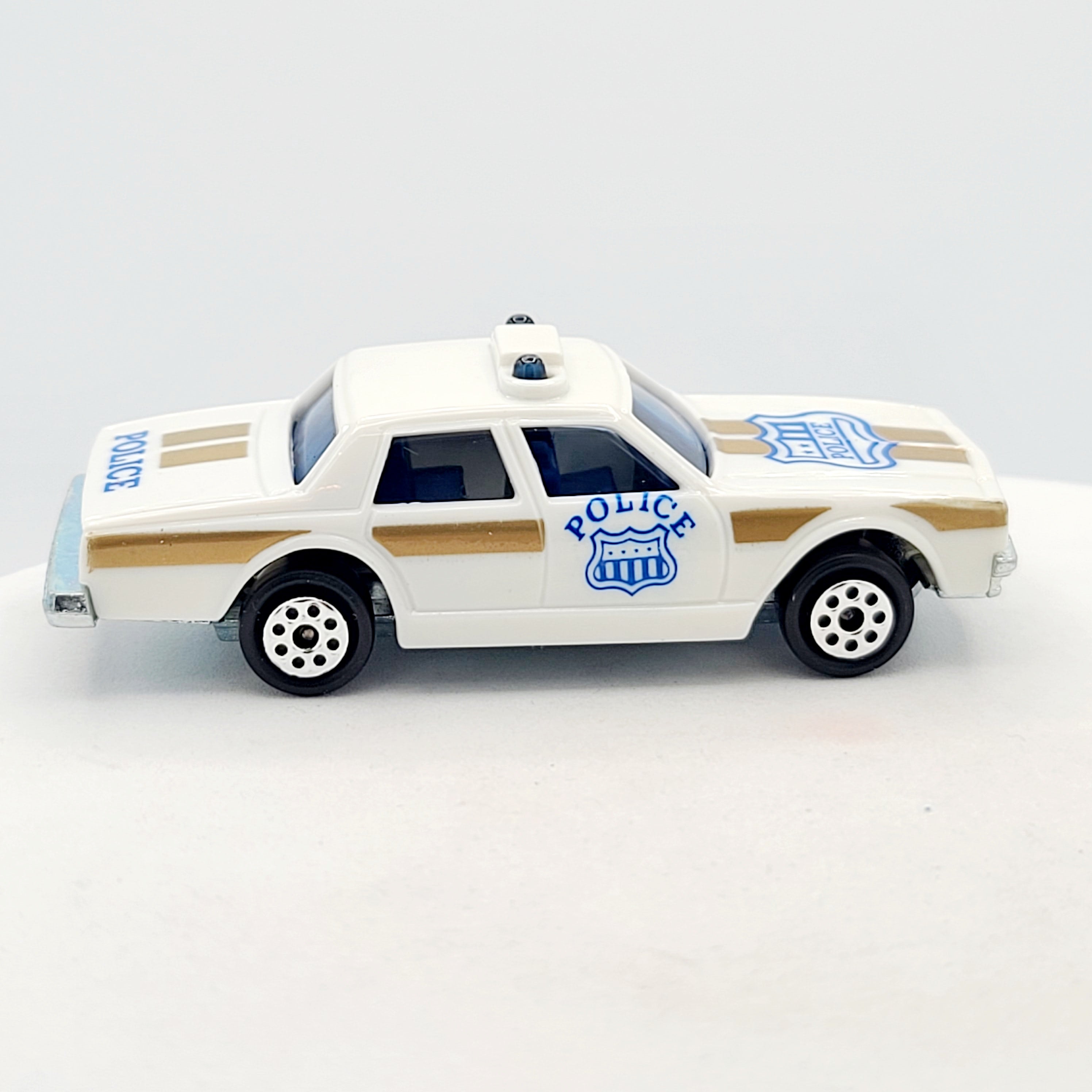 Majorette Chevrolet Impala "Police" Novacar (1994 100 Series)