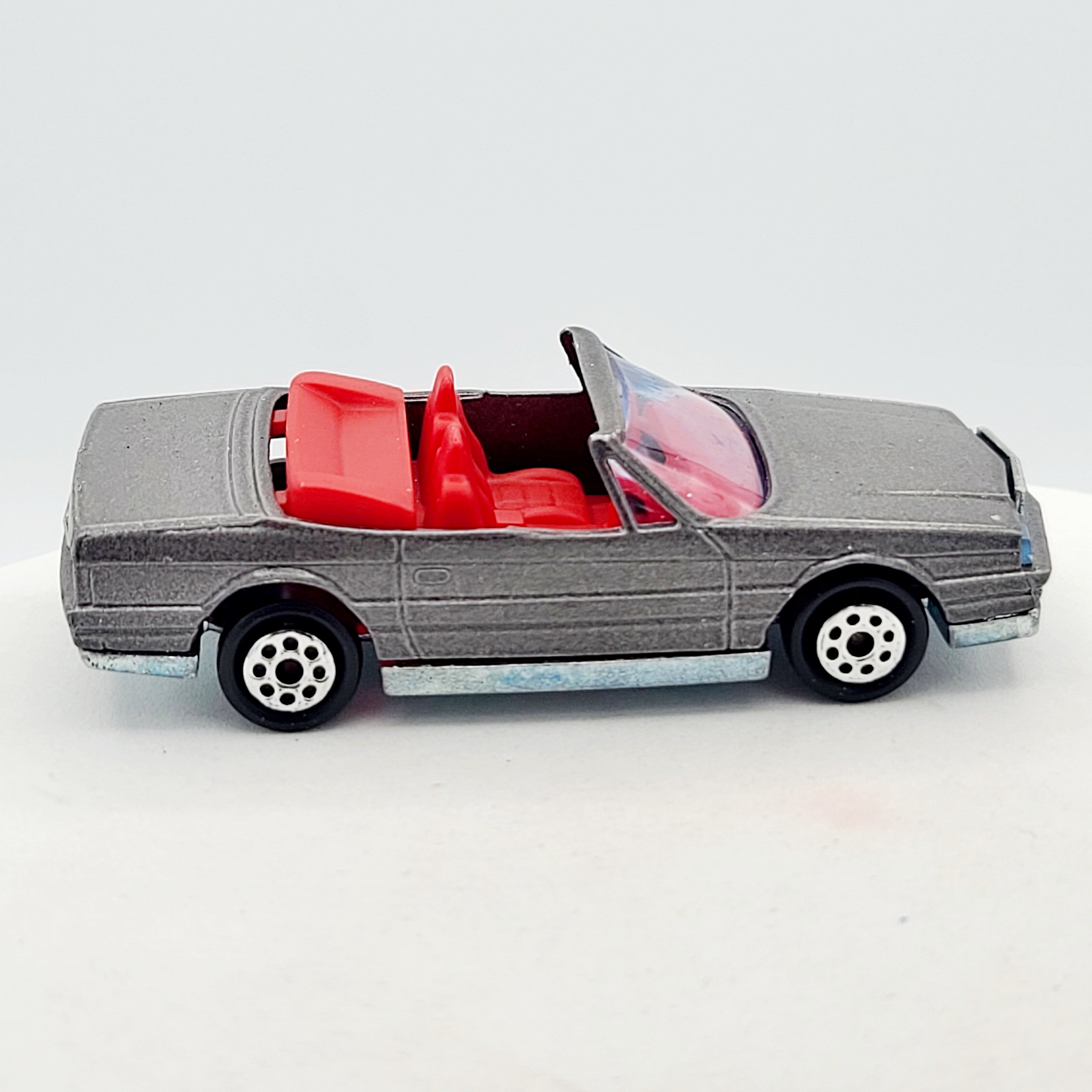 Majorette Cadillac Allante (1994 200 Series)