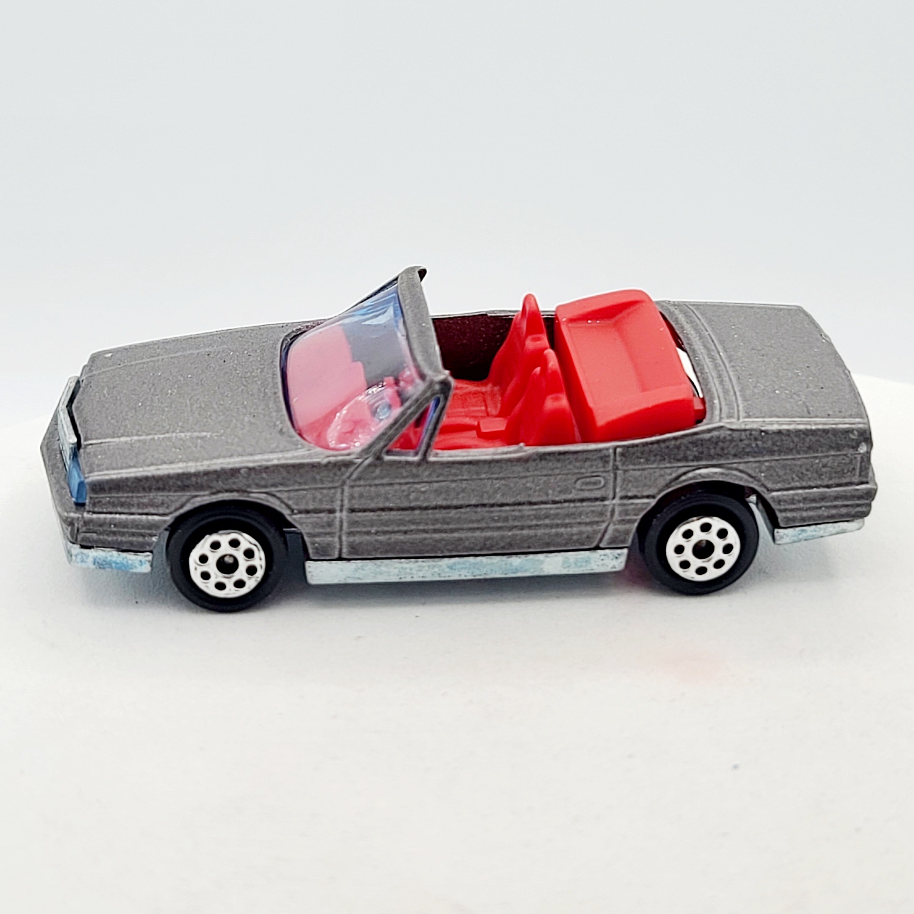 Majorette Cadillac Allante (1994 200 Series)