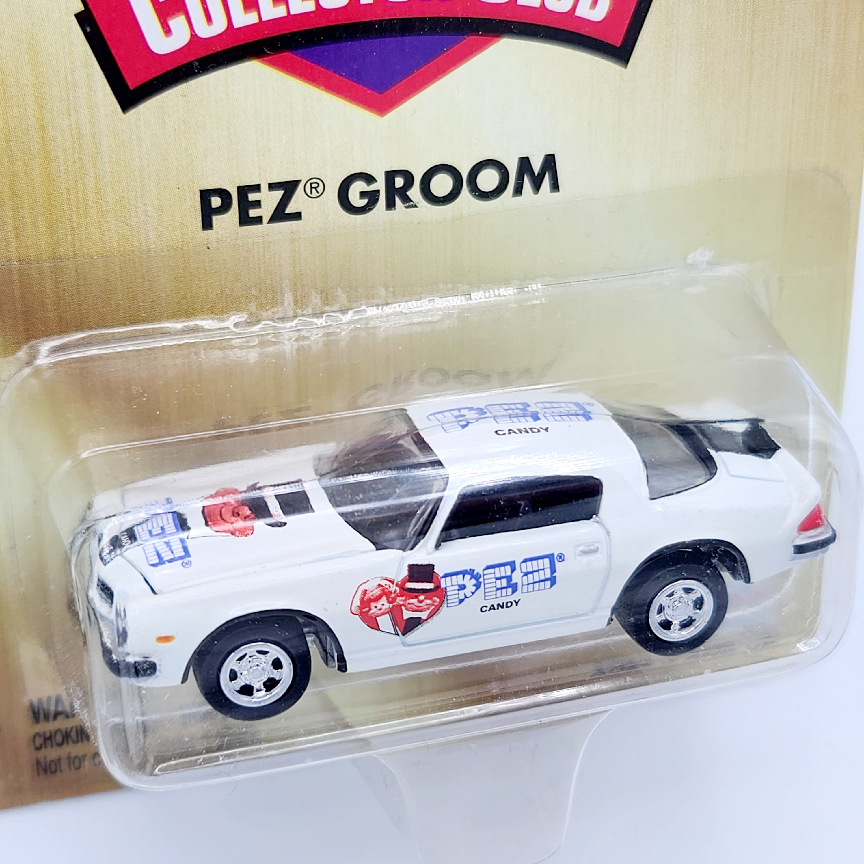 Johnny Lightning '77 Chevrolet Camaro Z28 - 1:64, PEZ Bride & Groom Set of 2 (2000 Collector Club Exclusive)