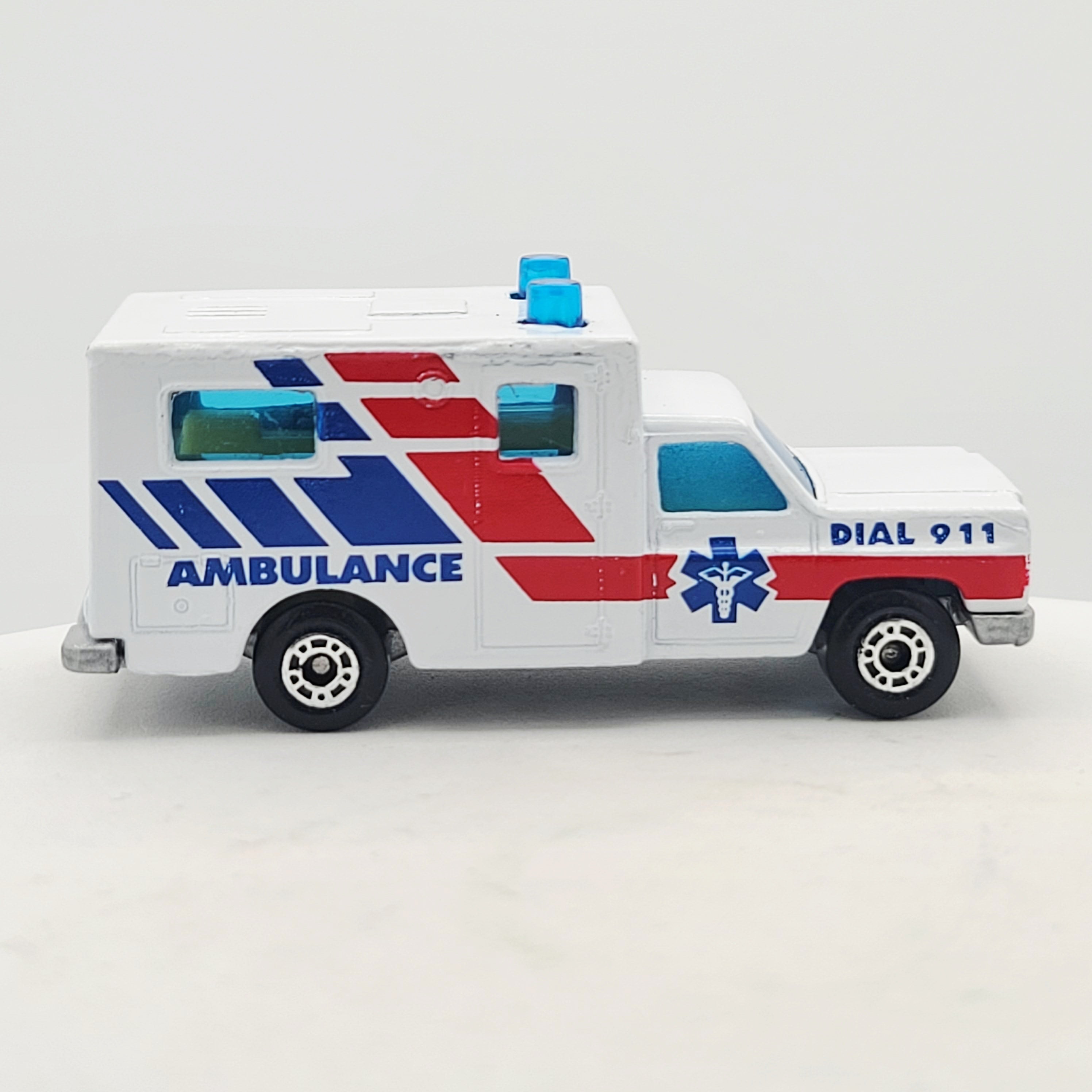 Matchbox '77 Chevy Ambulance w/ Original Box (1996 MBX Basics 1-75)